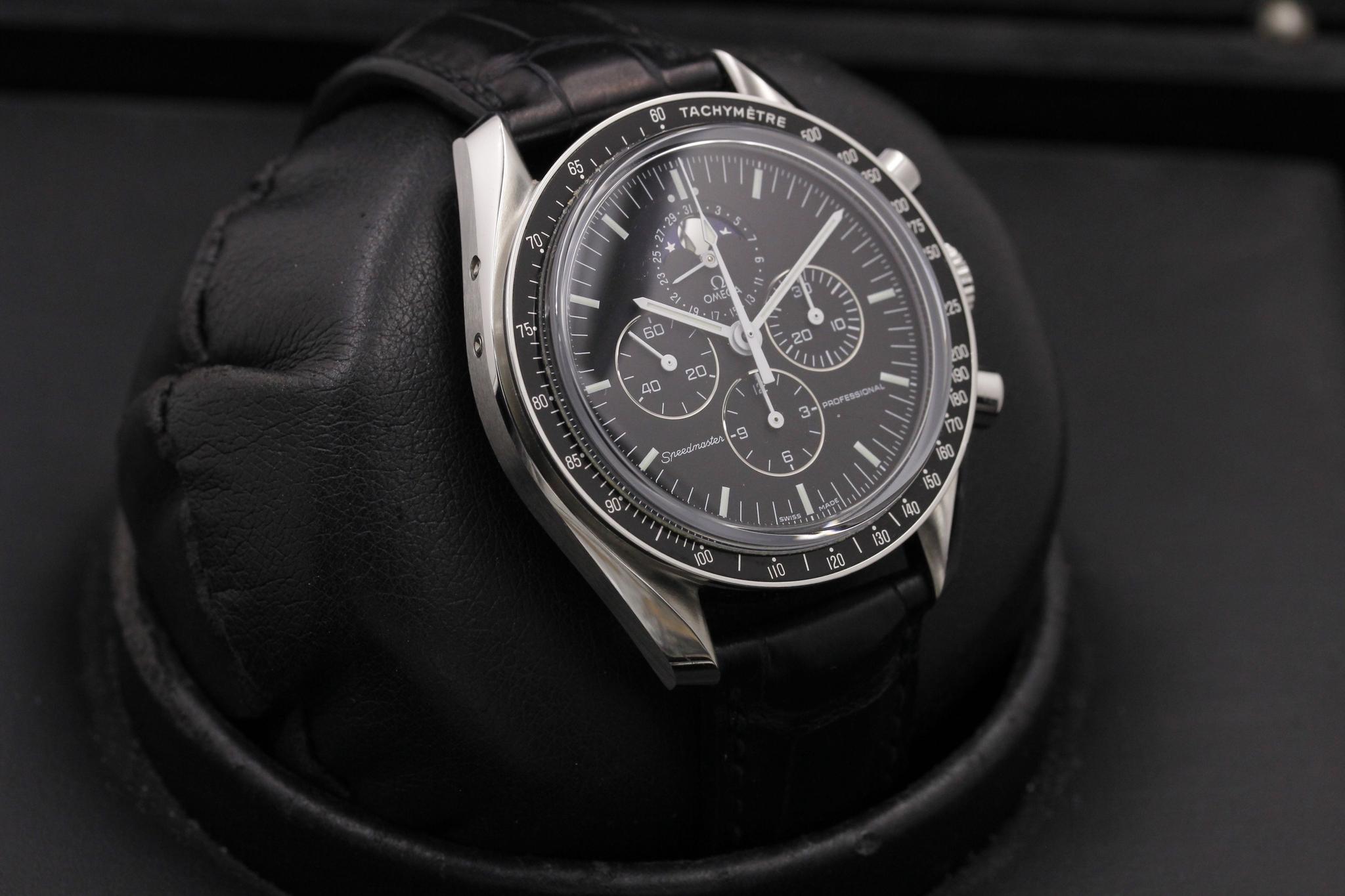 Watch Image 10