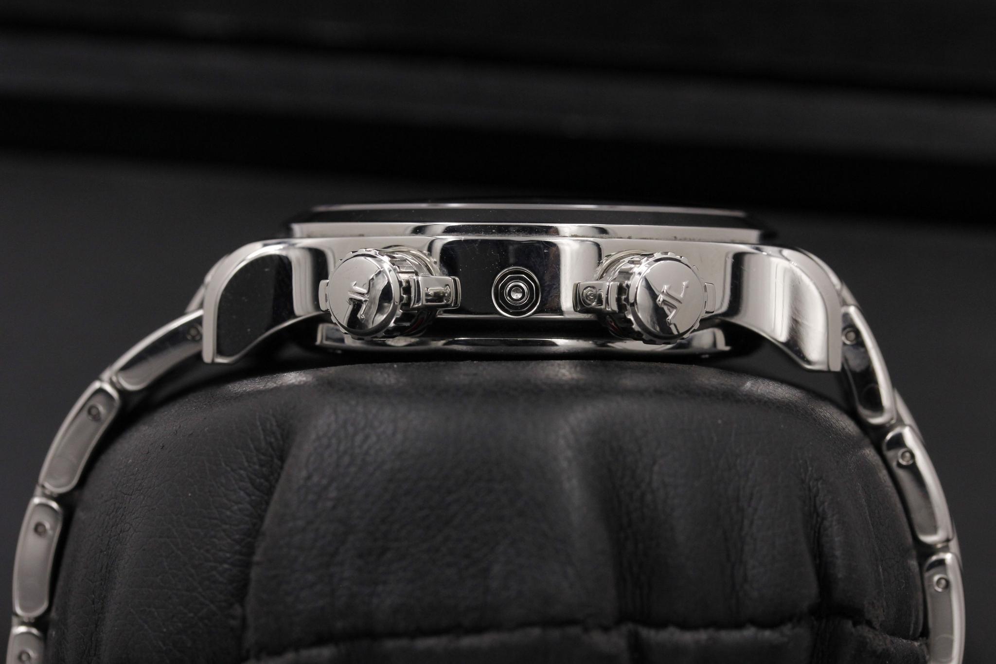 Watch Image 3