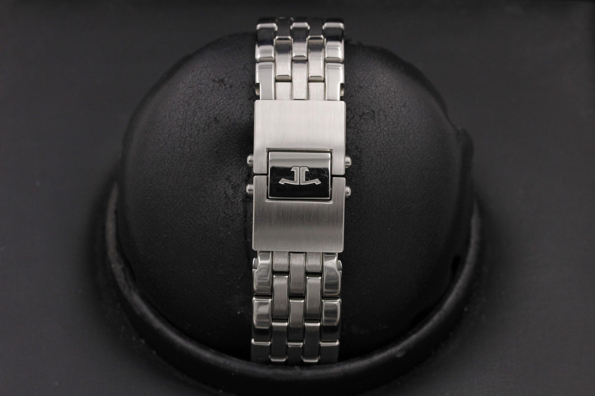 Watch Image 8