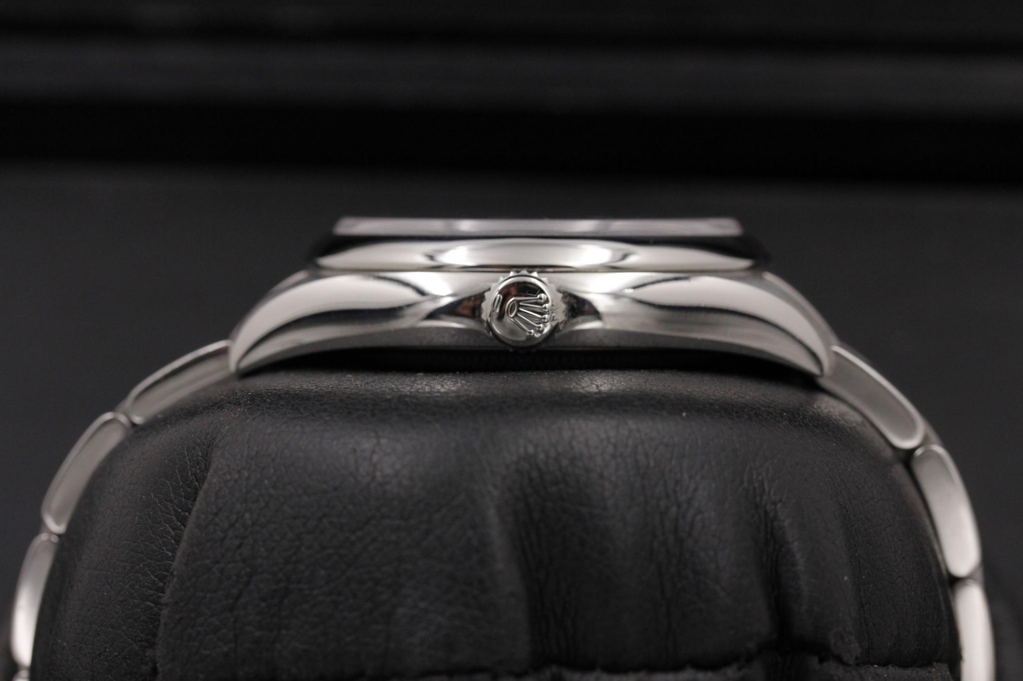 Watch Image 3