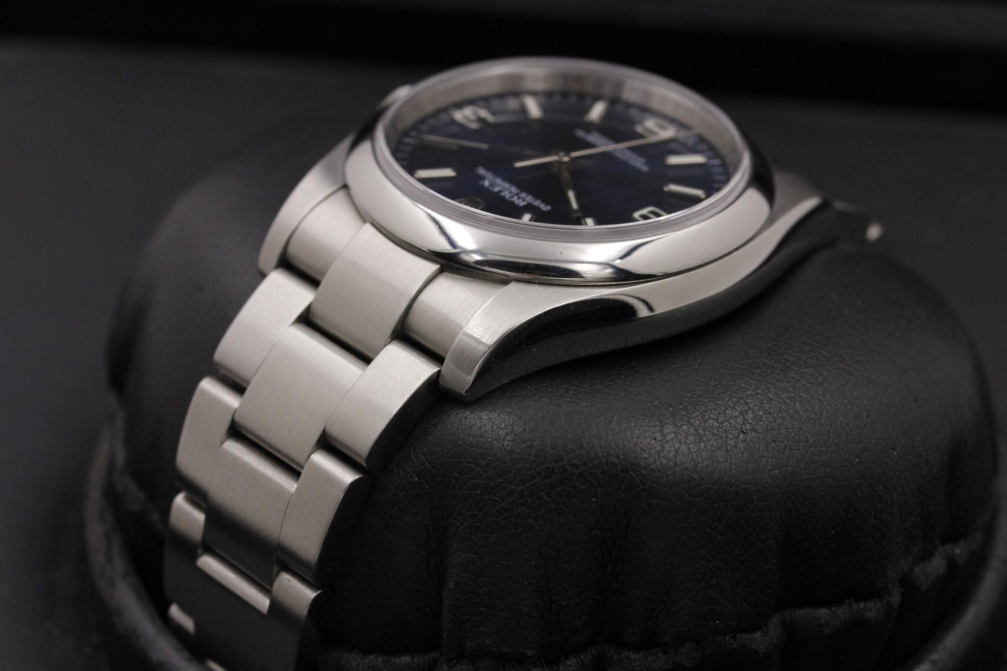 Watch Image 5
