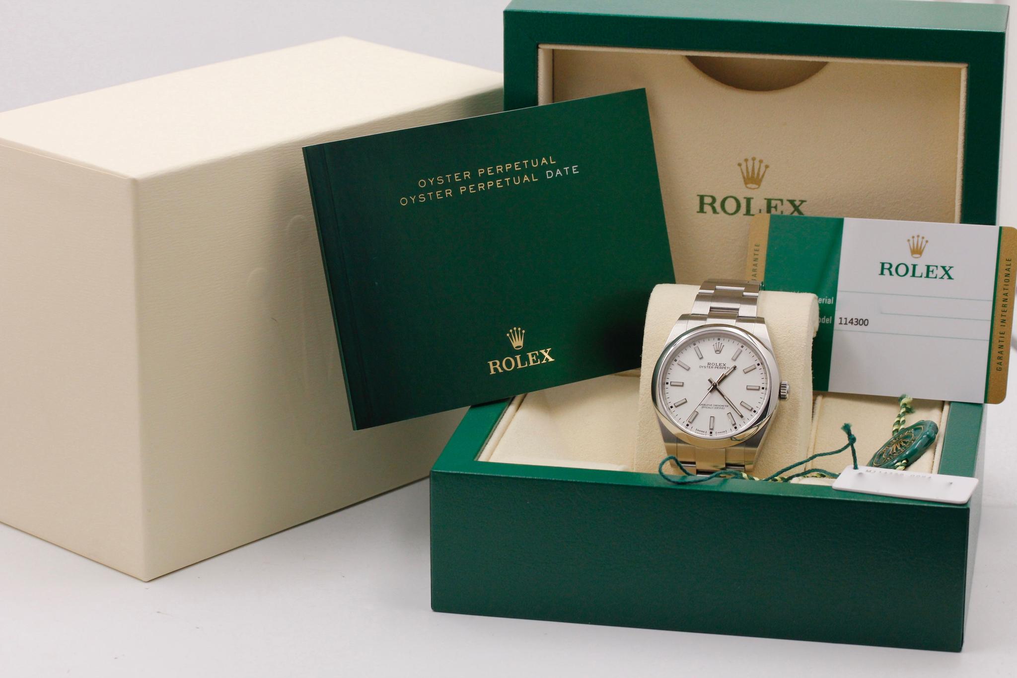 Watch Image 11