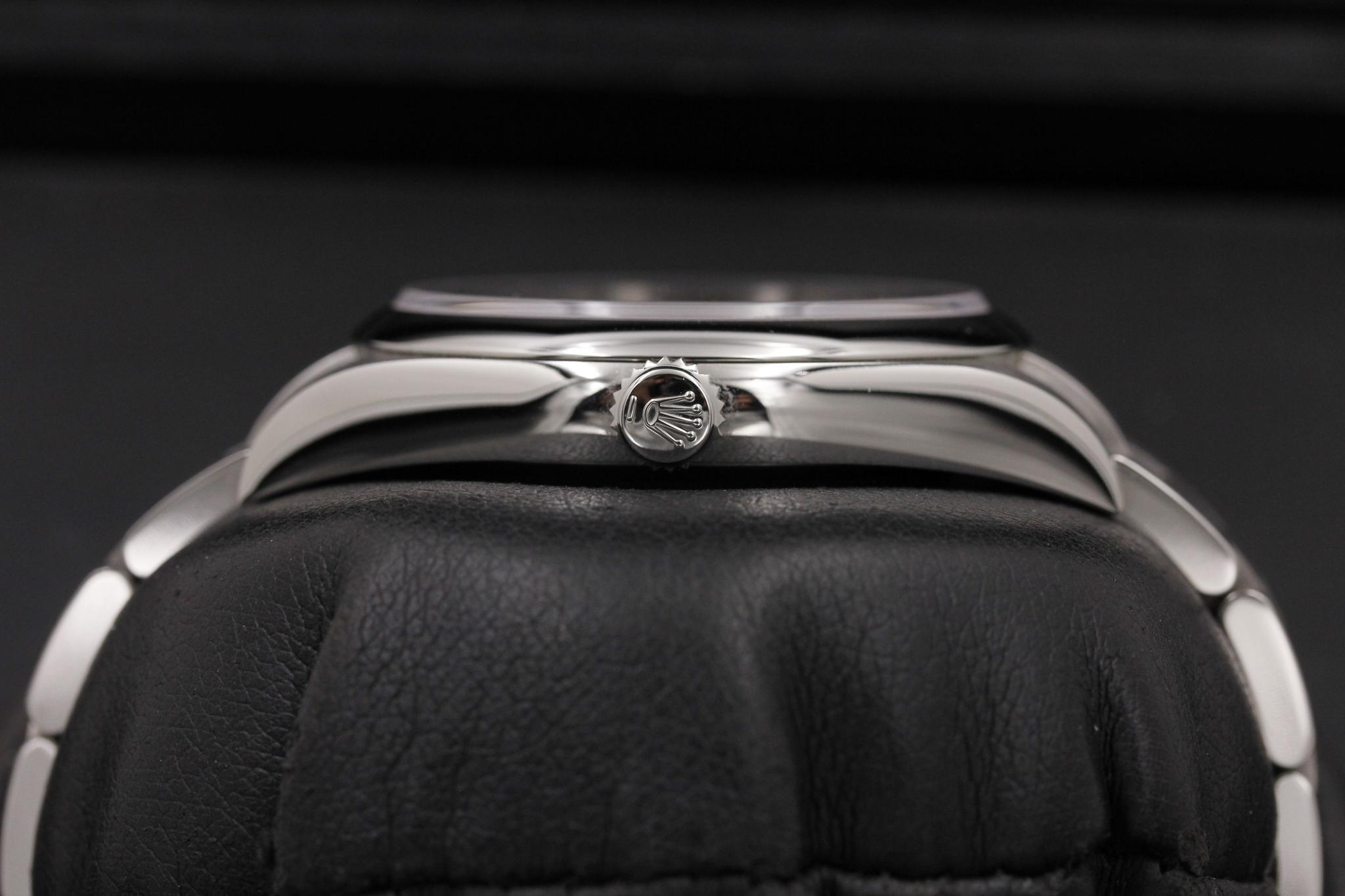Watch Image 3
