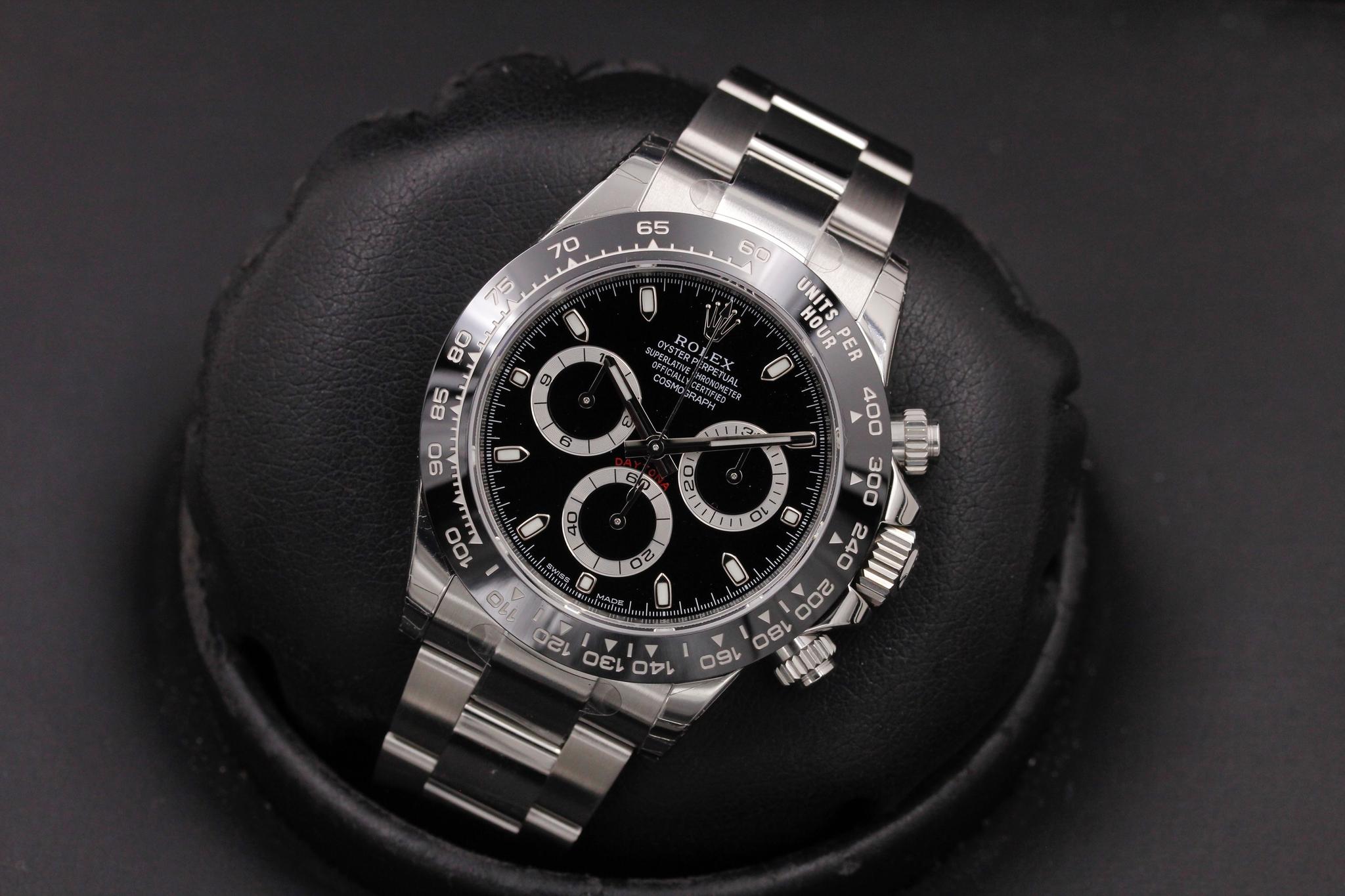 Watch Image 9
