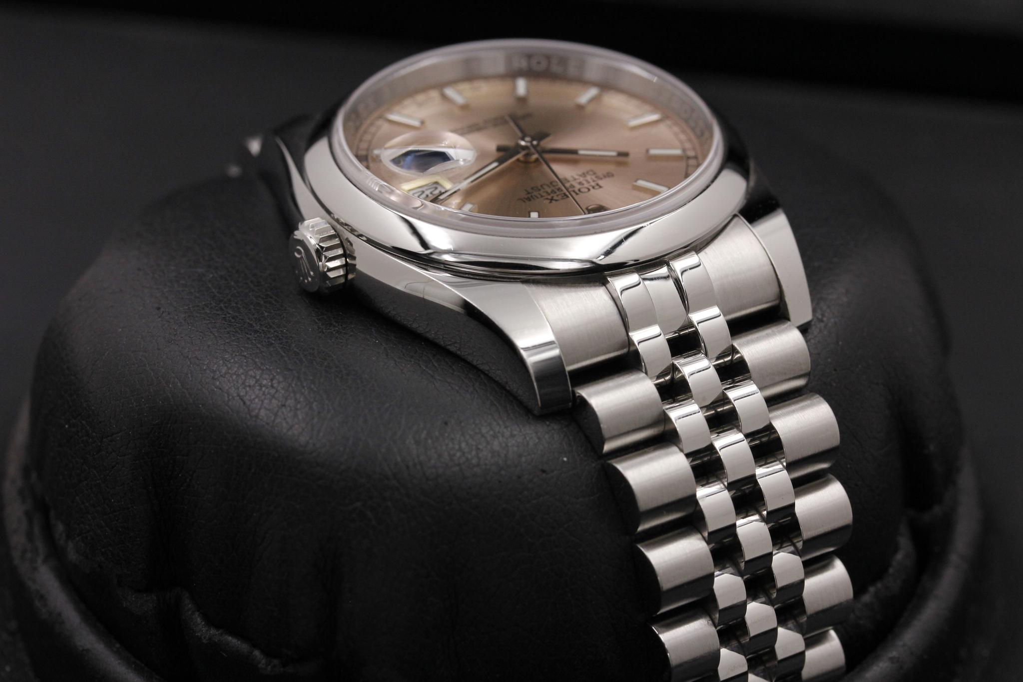 Watch Image 4