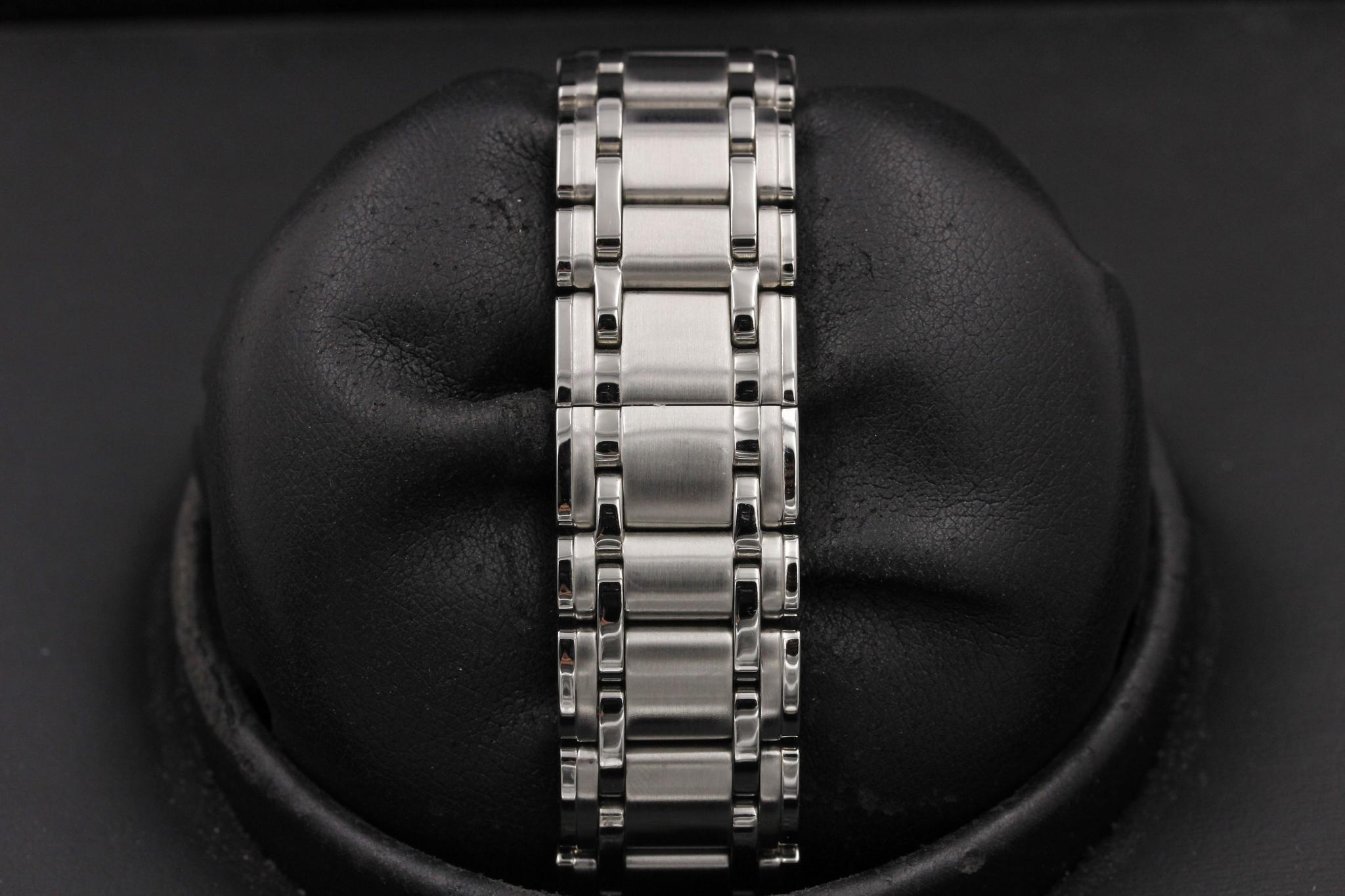Watch Image 8