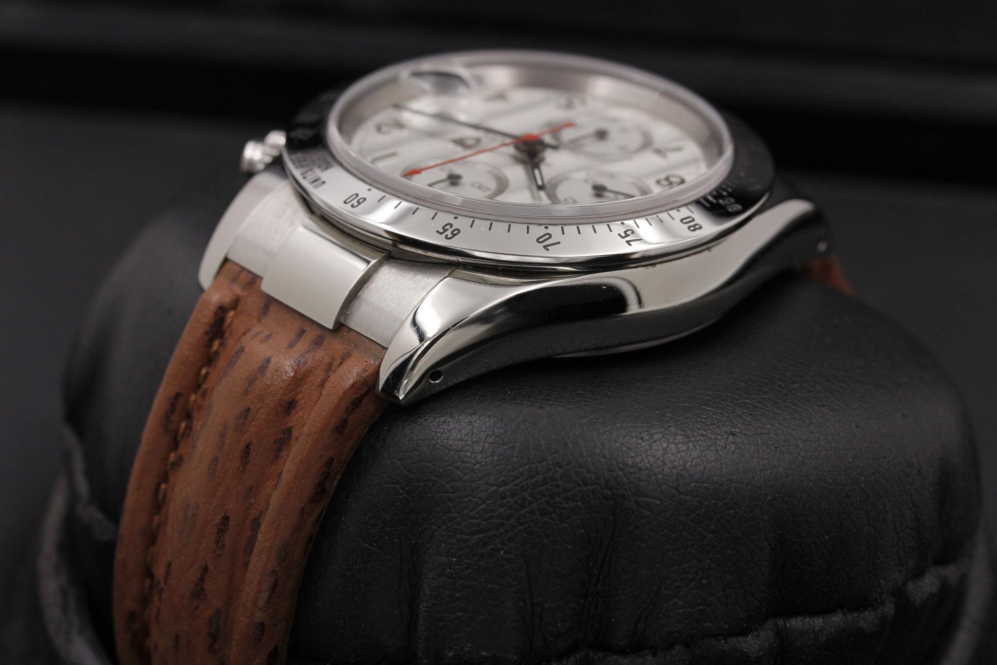 Watch Image 5