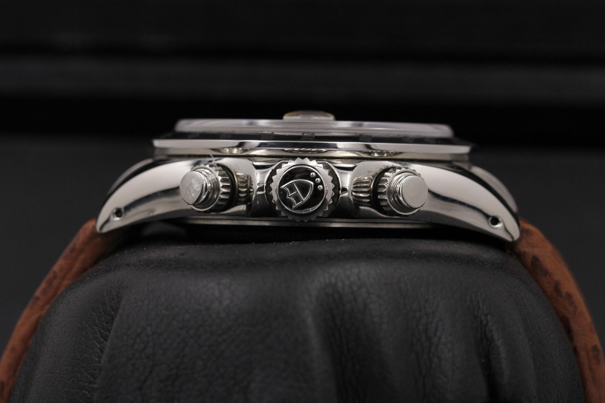 Watch Image 3