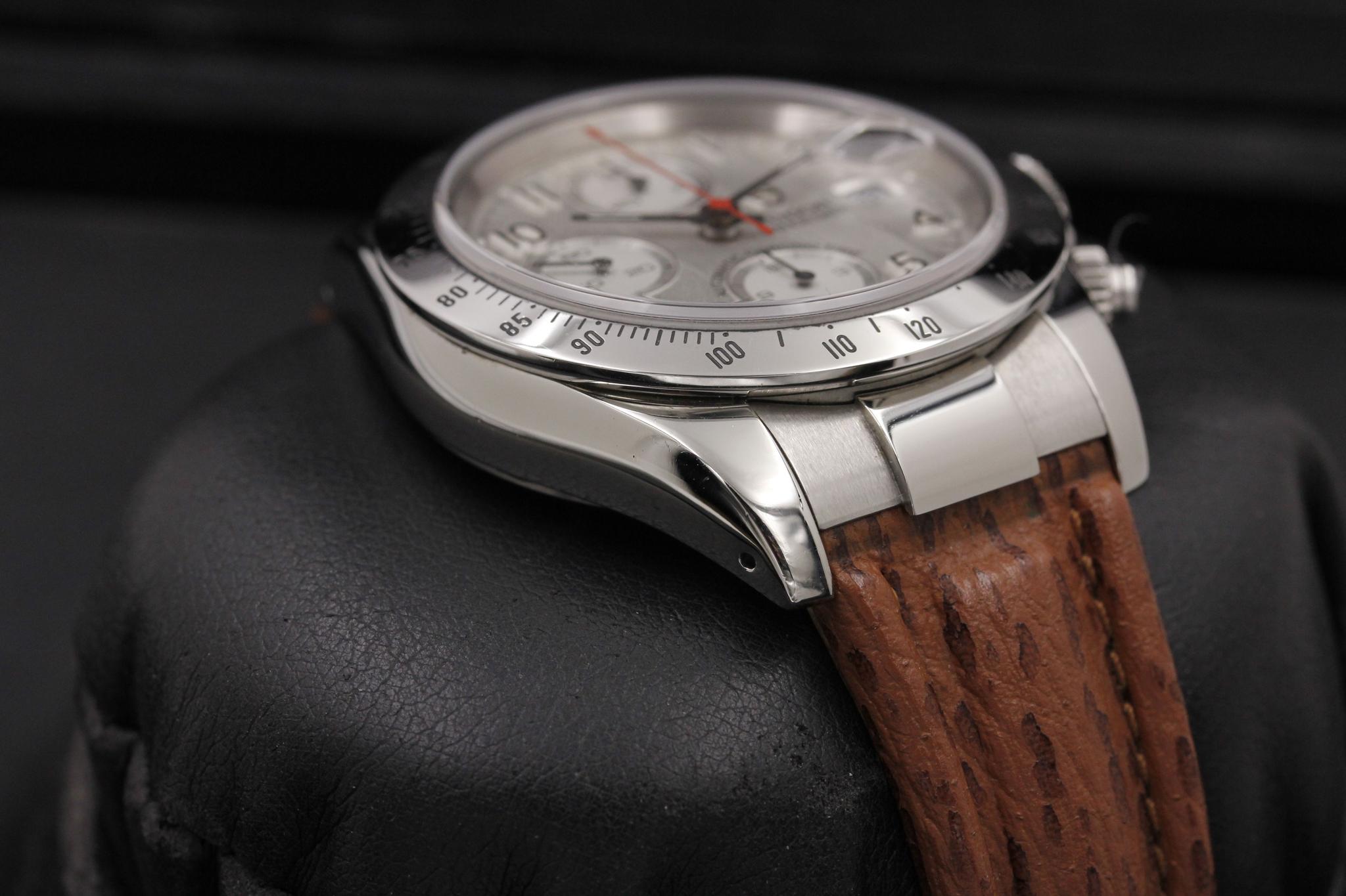 Watch Image 6