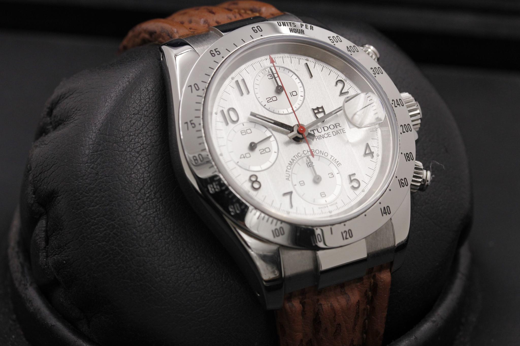 Watch Image 10