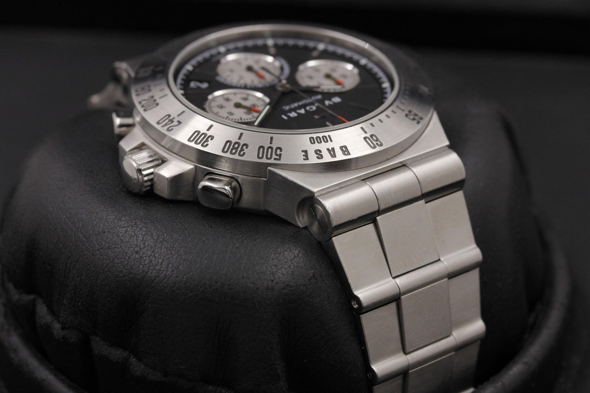 Watch Image 4