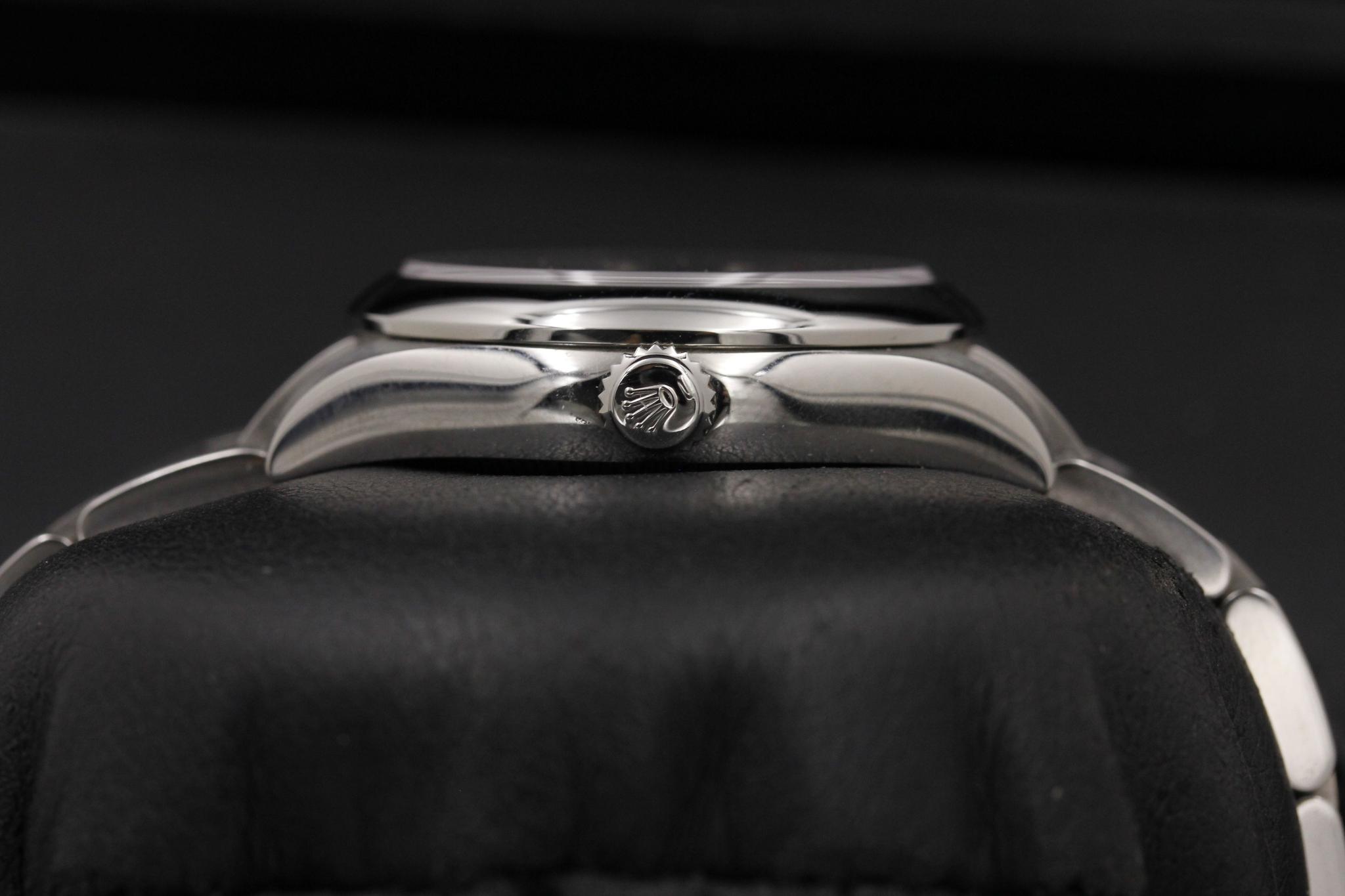 Watch Image 3