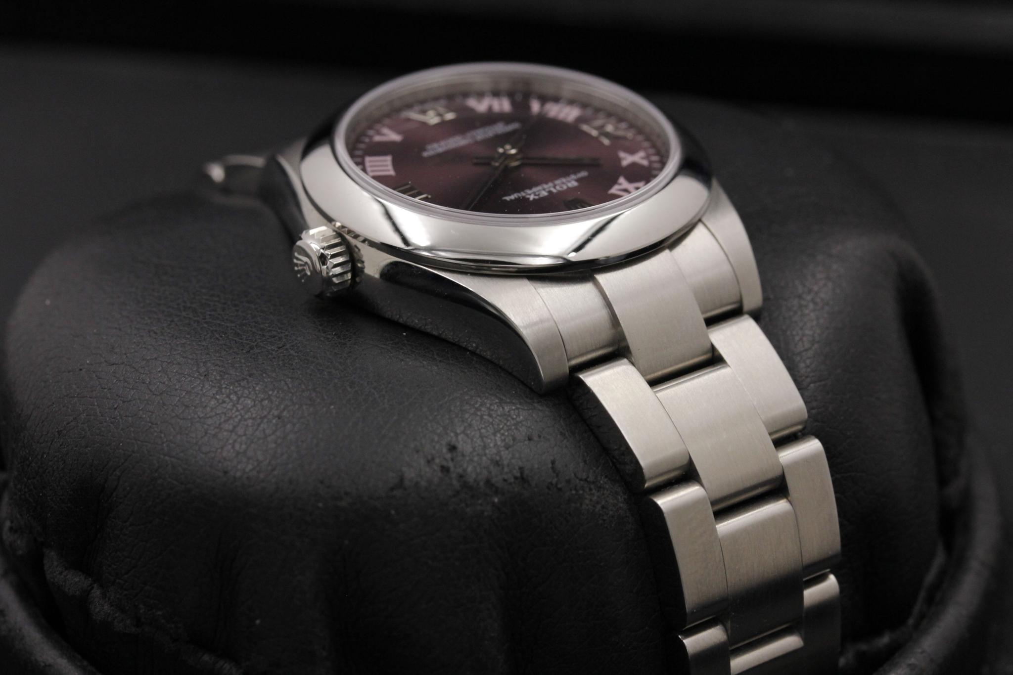 Watch Image 4