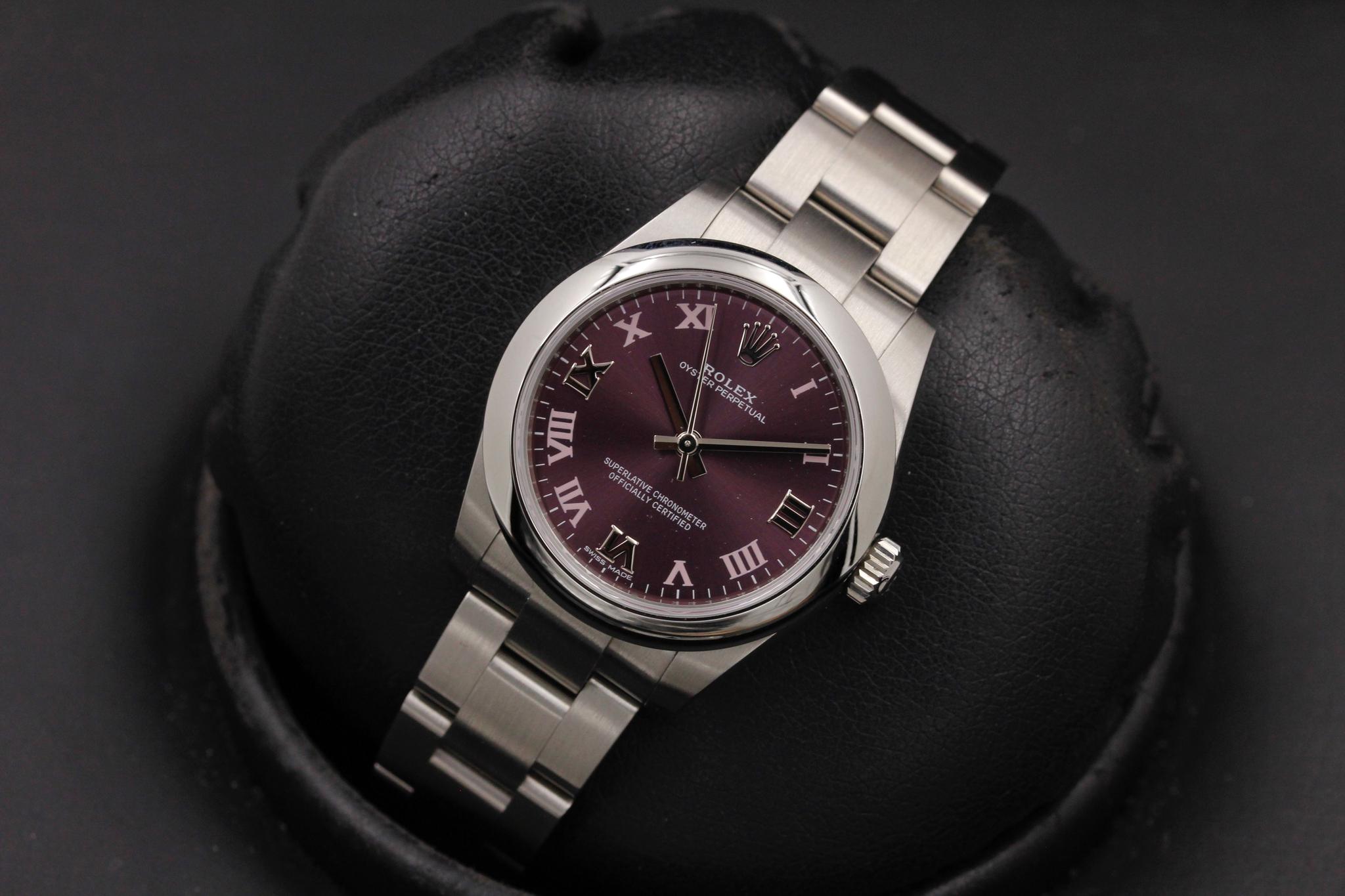 Watch Image 9