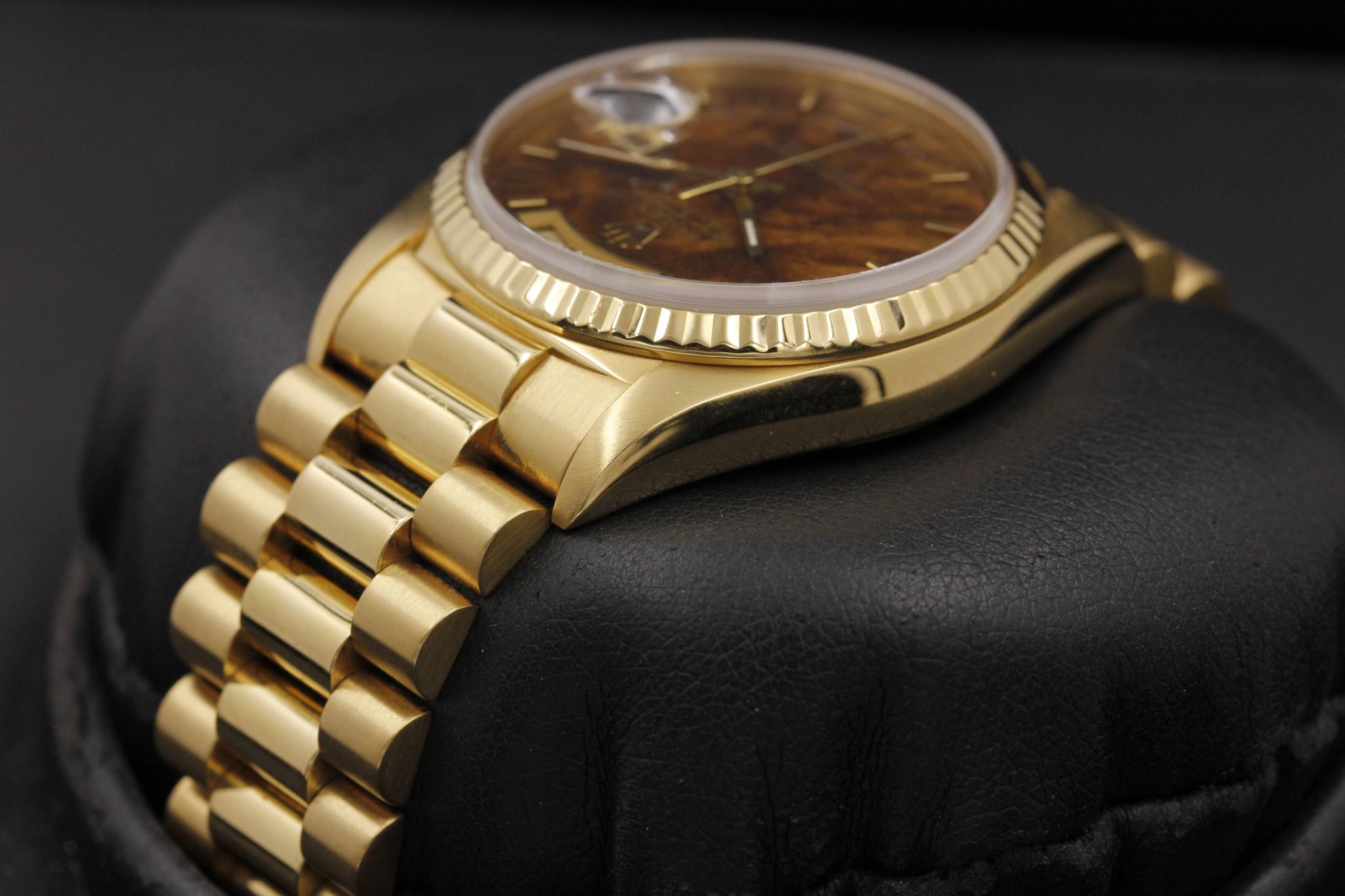 Watch Image 6