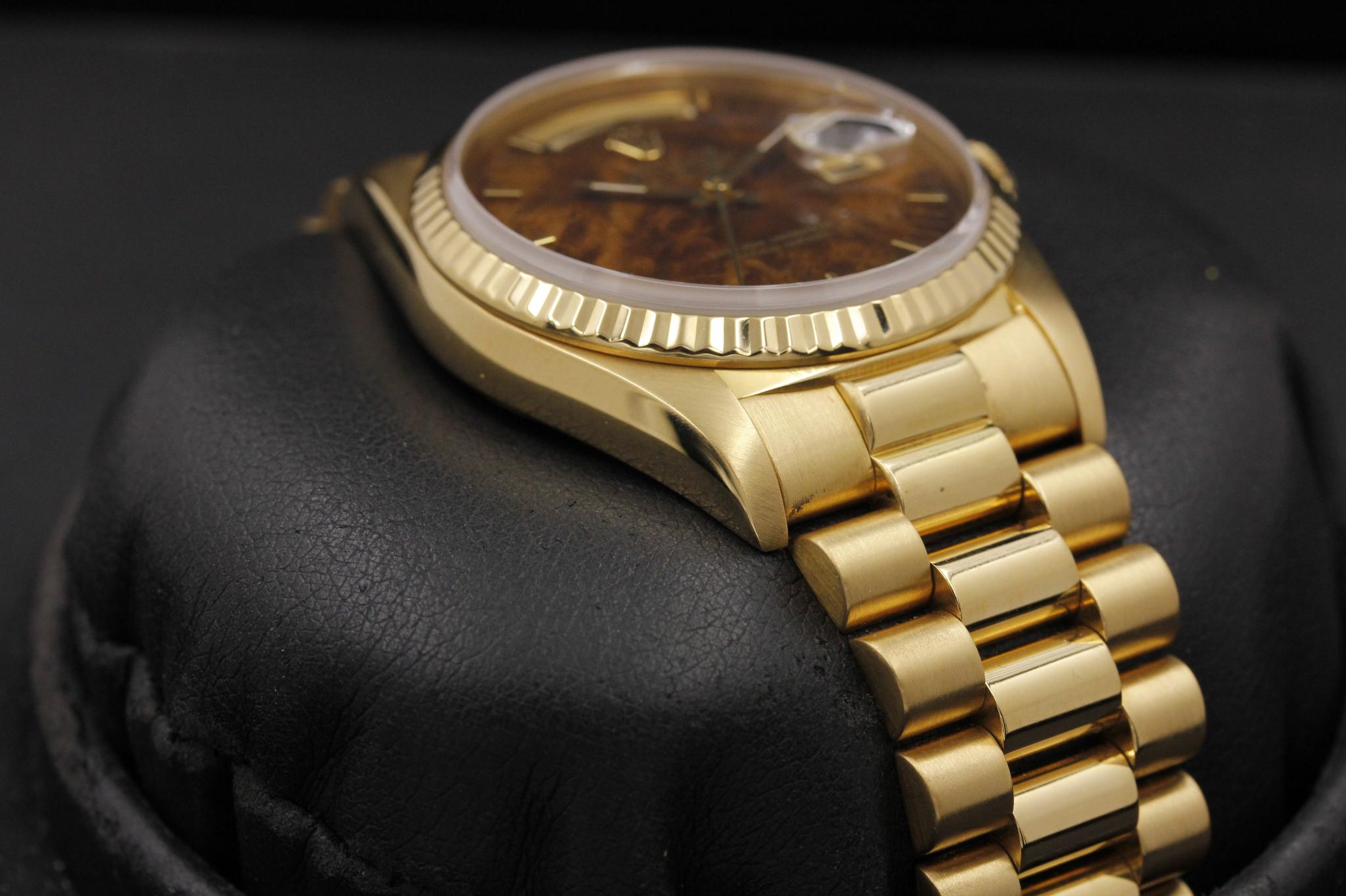 Watch Image 7