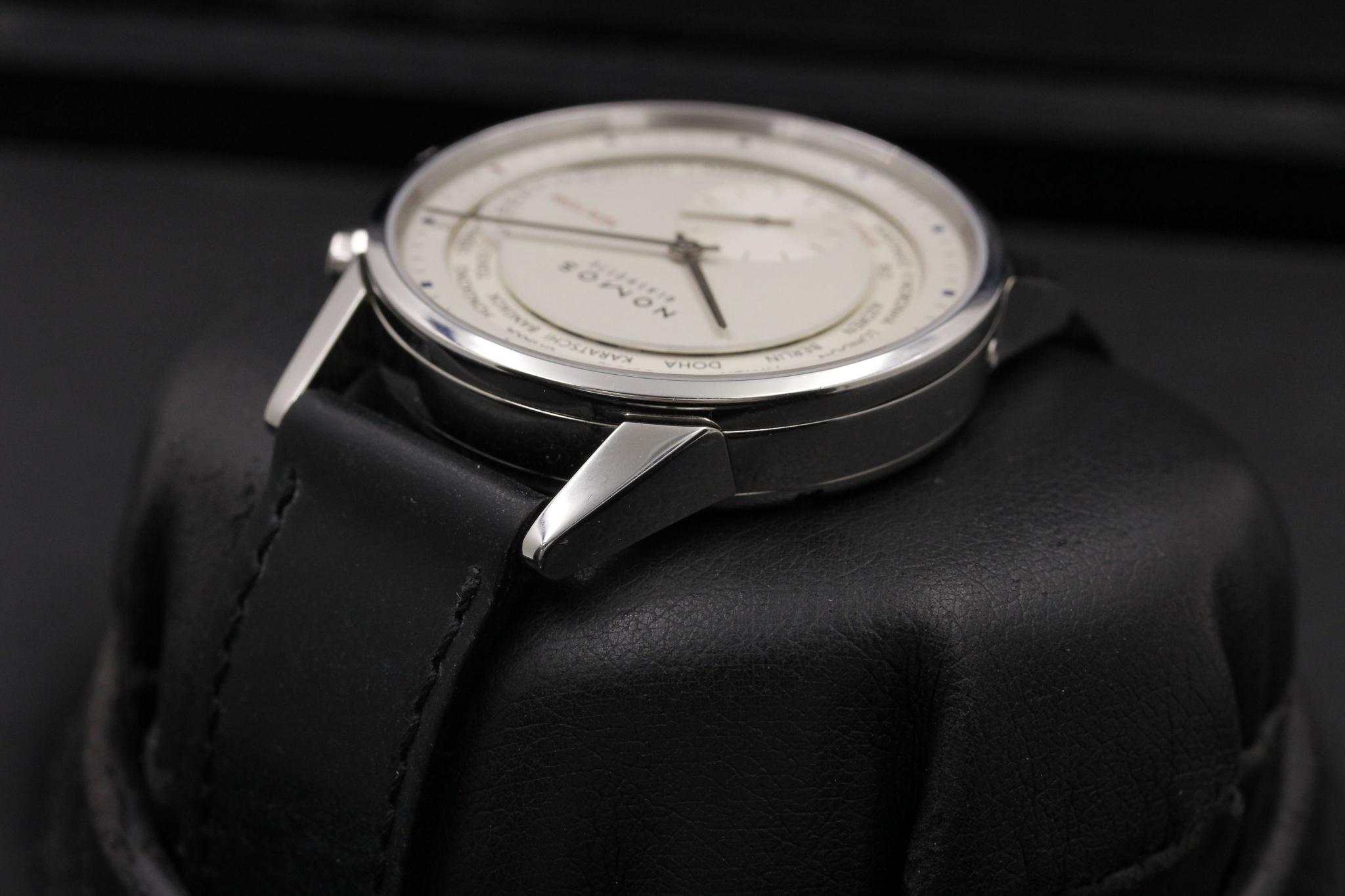 Watch Image 5