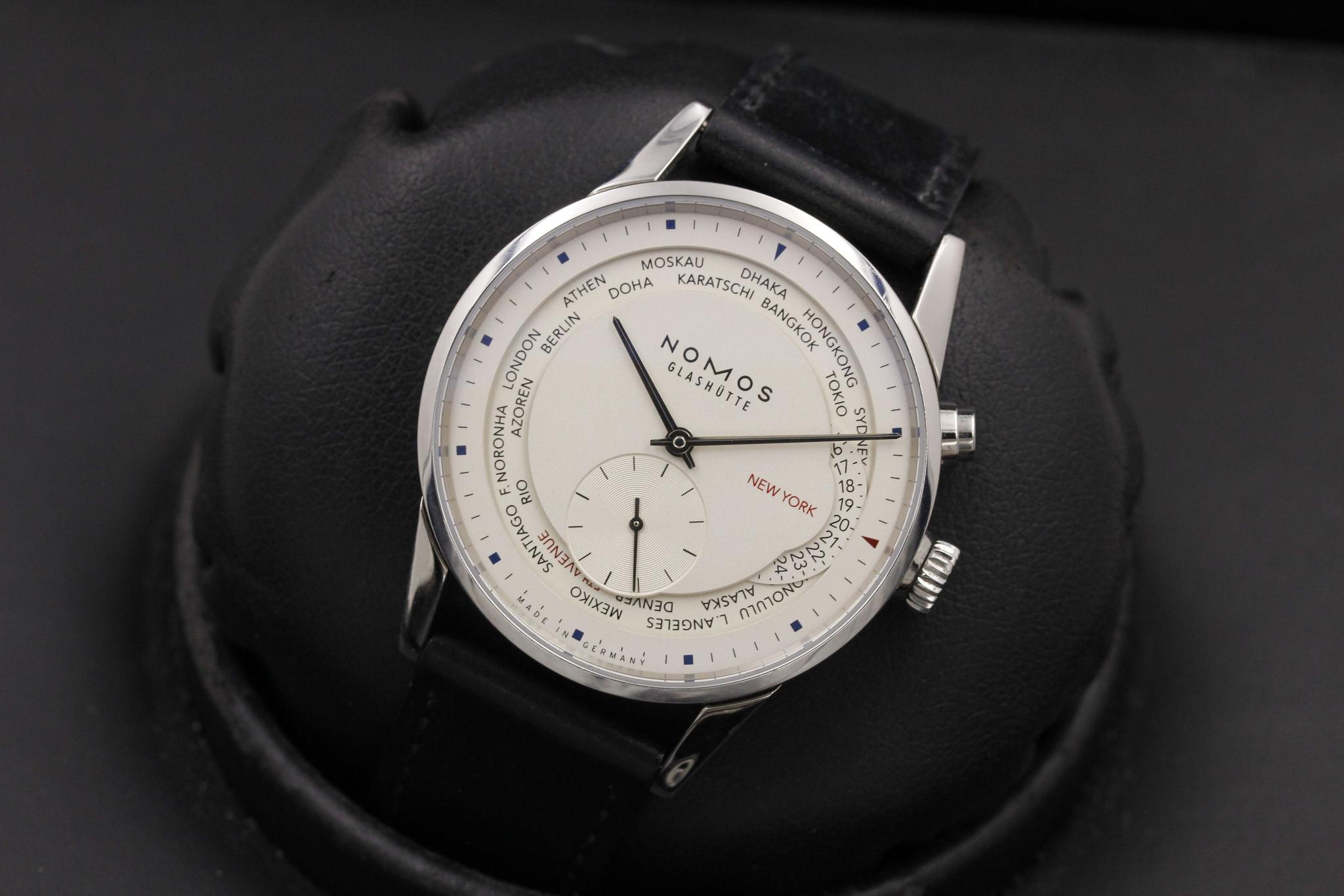 Watch Image 9