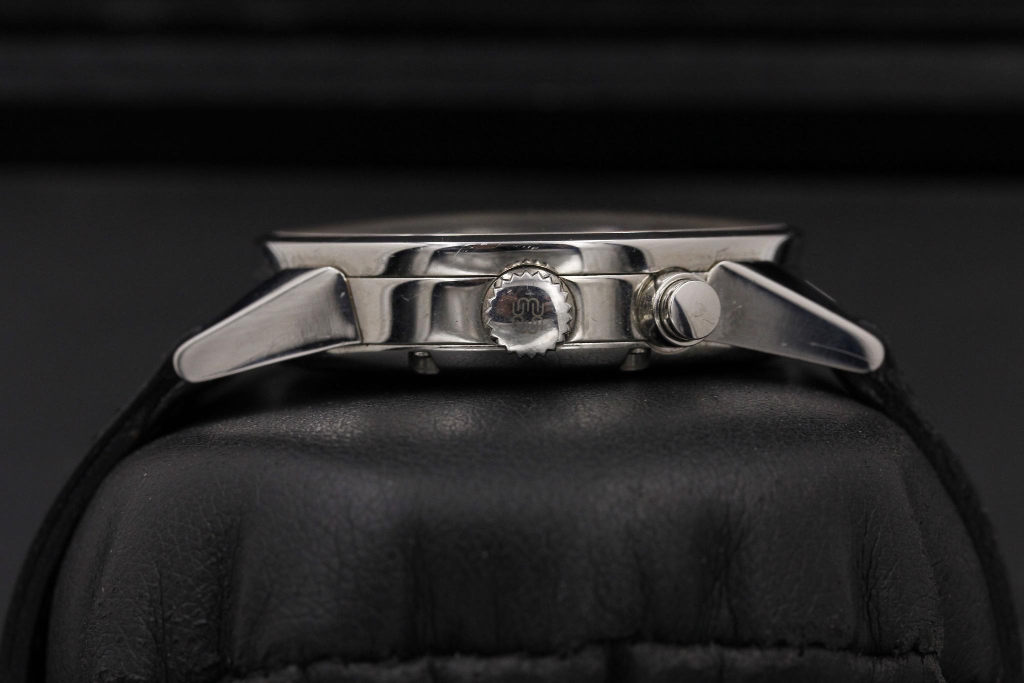 Watch Image 3