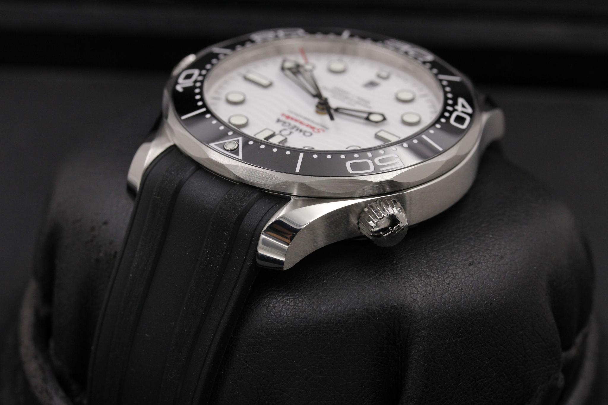 Watch Image 5