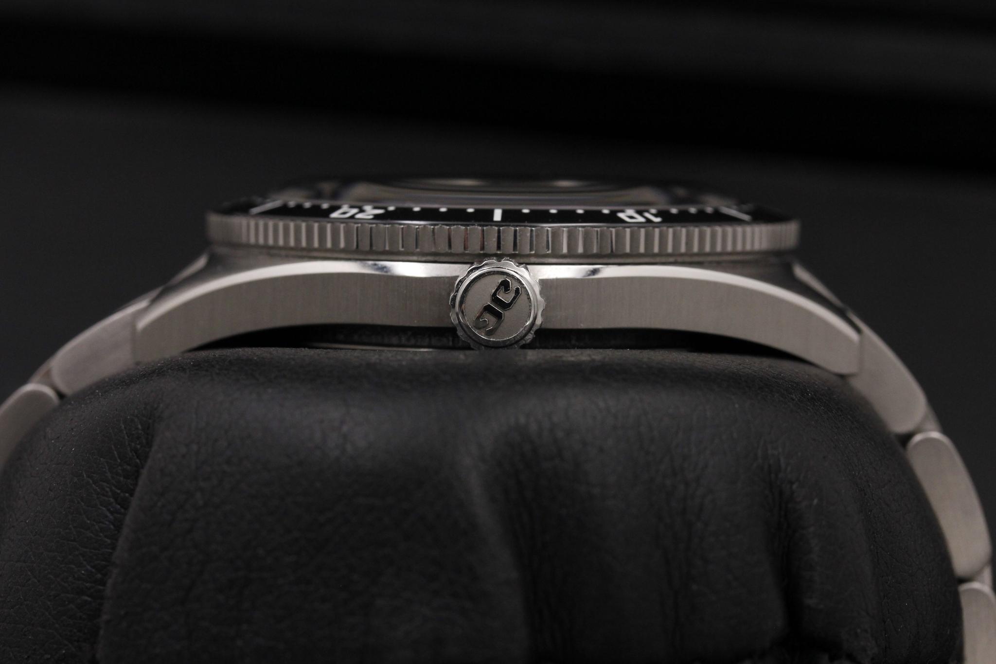 Watch Image 3