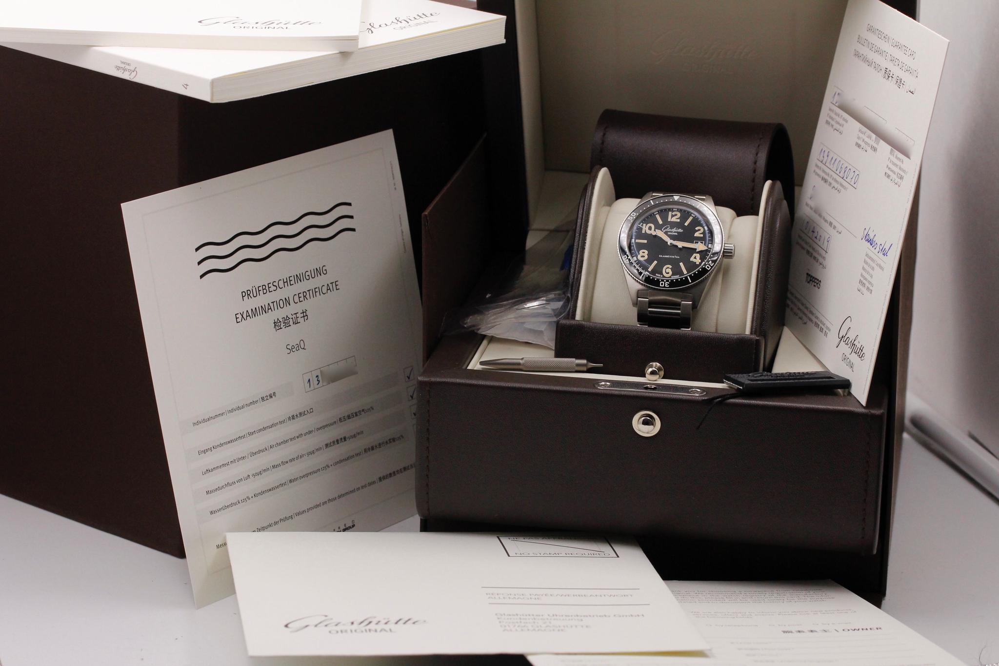 Watch Image 11
