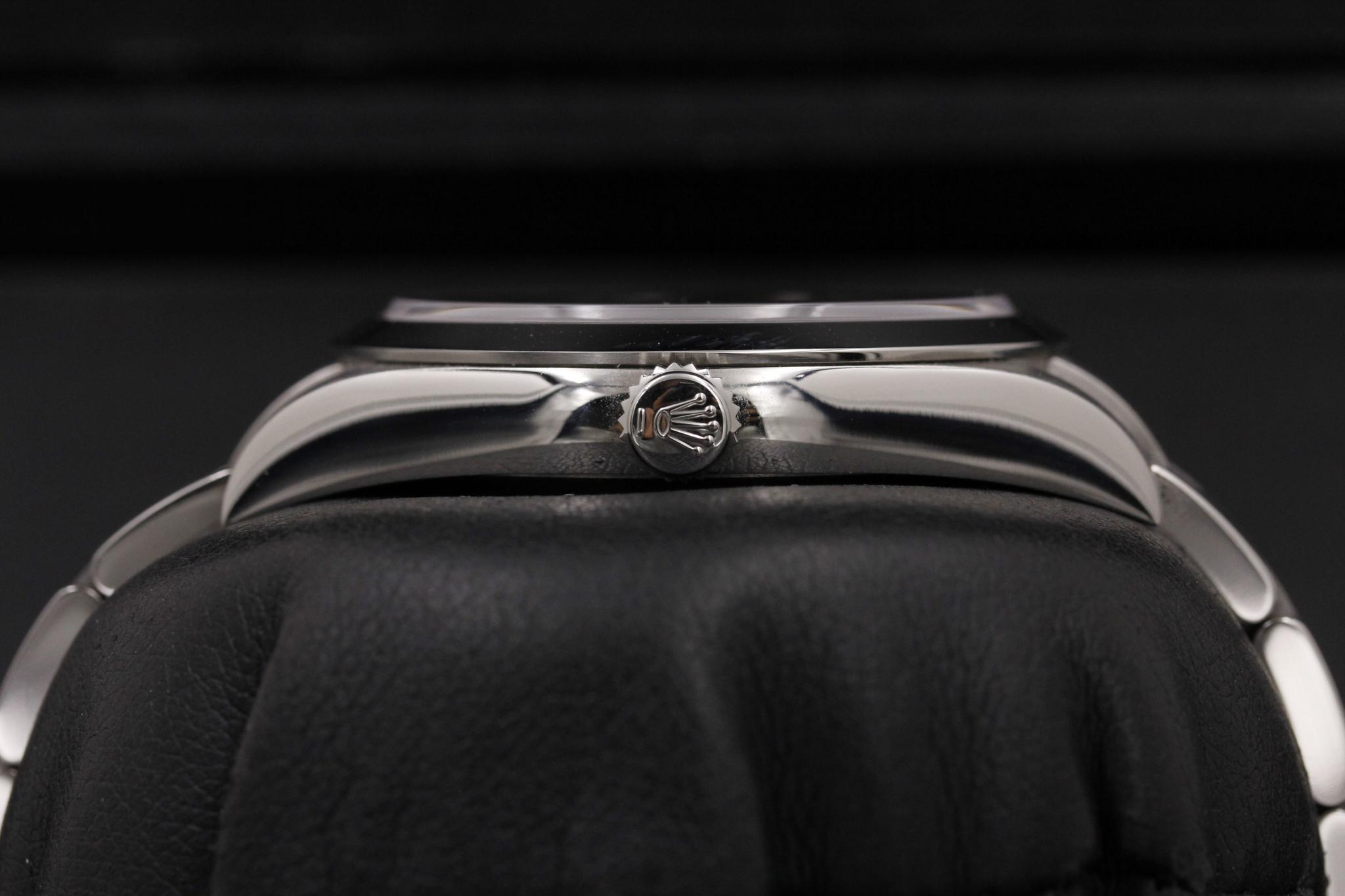 Watch Image 3