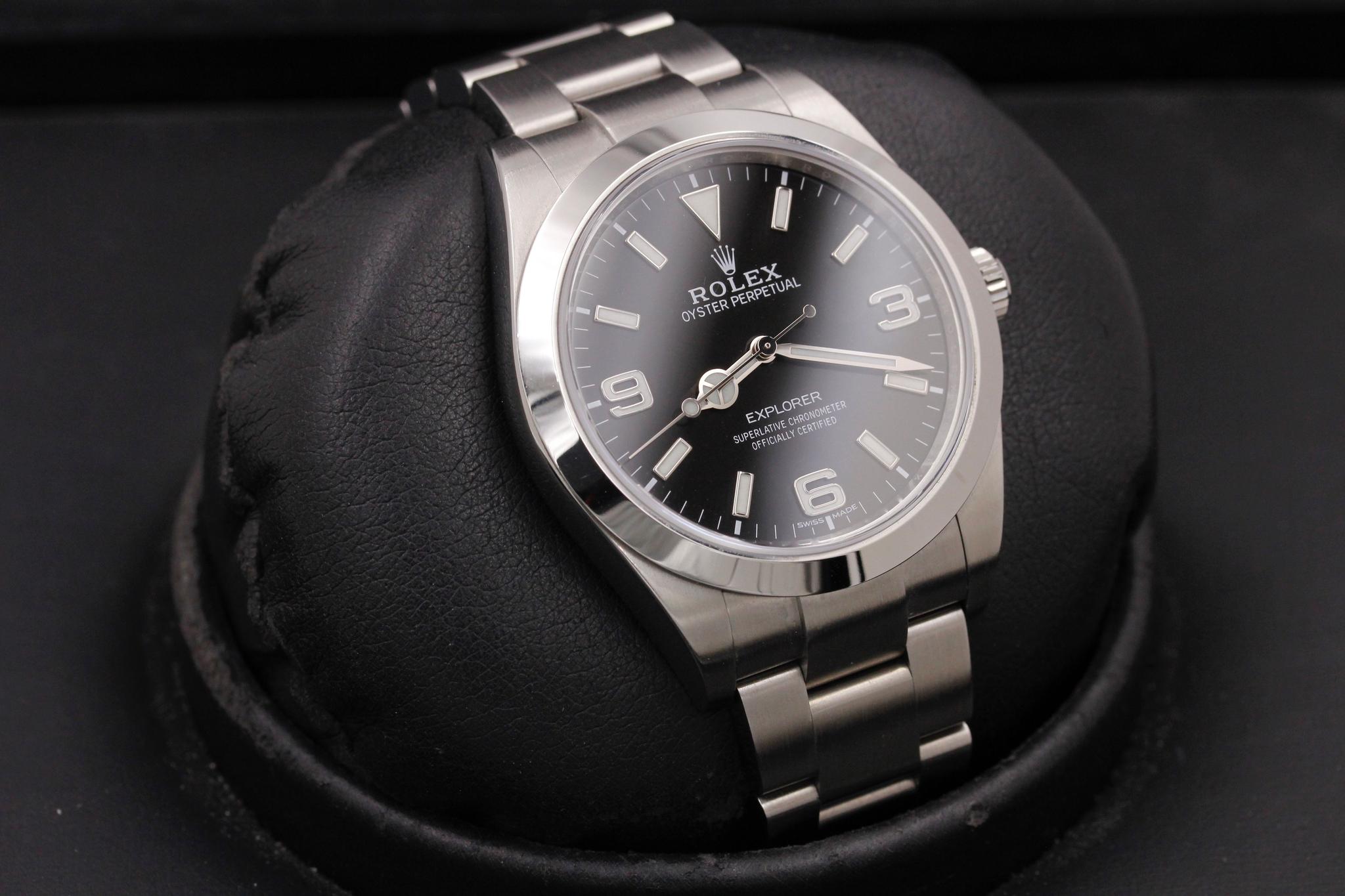 Watch Image 10