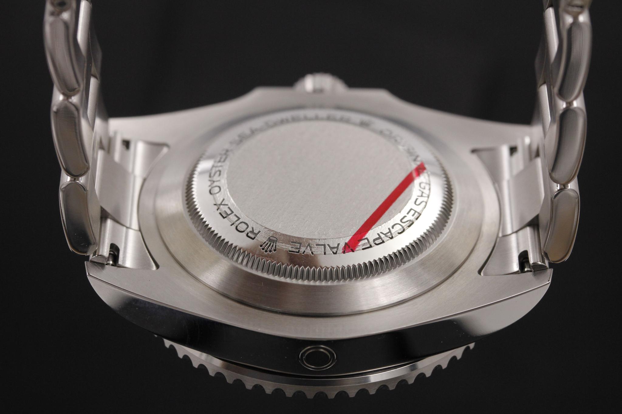 Watch Image 7
