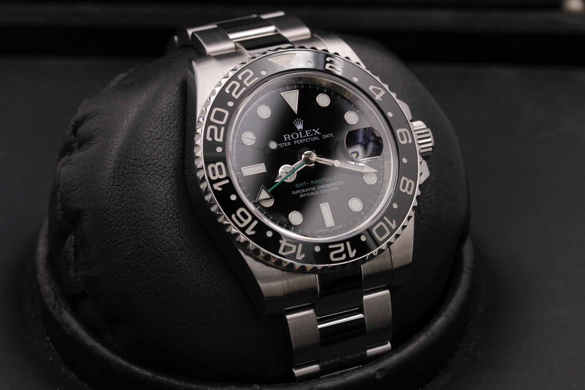 Watch Image 10