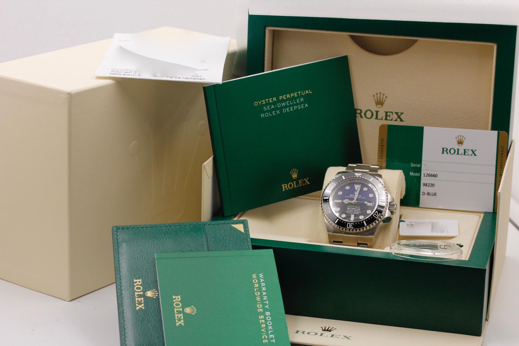 Watch Image 11