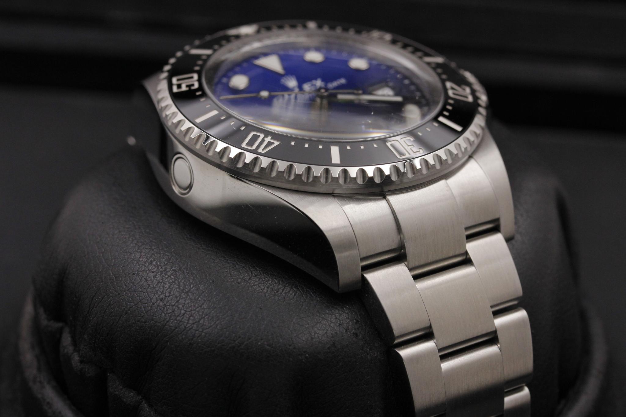 Watch Image 6