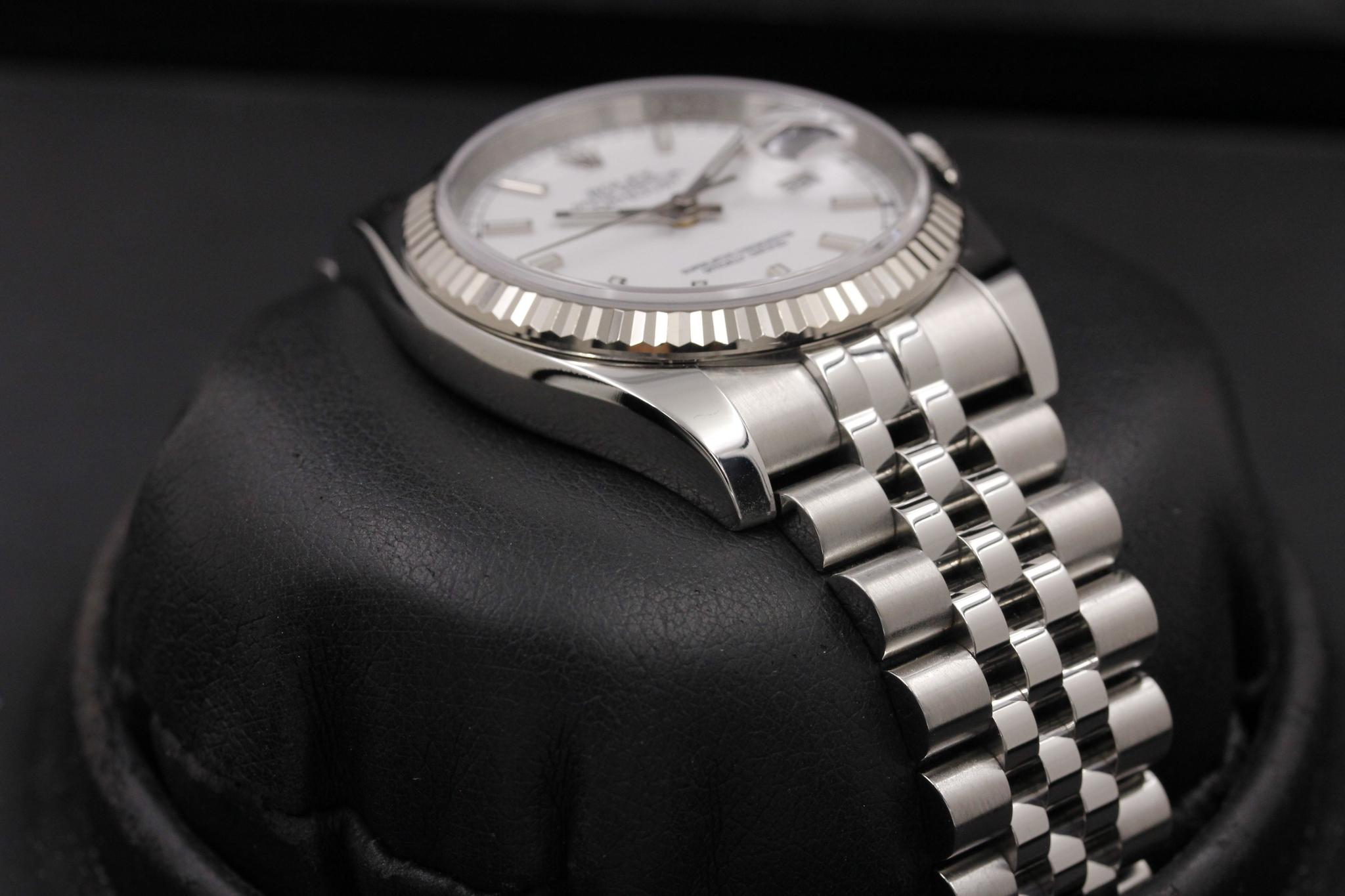Watch Image 6