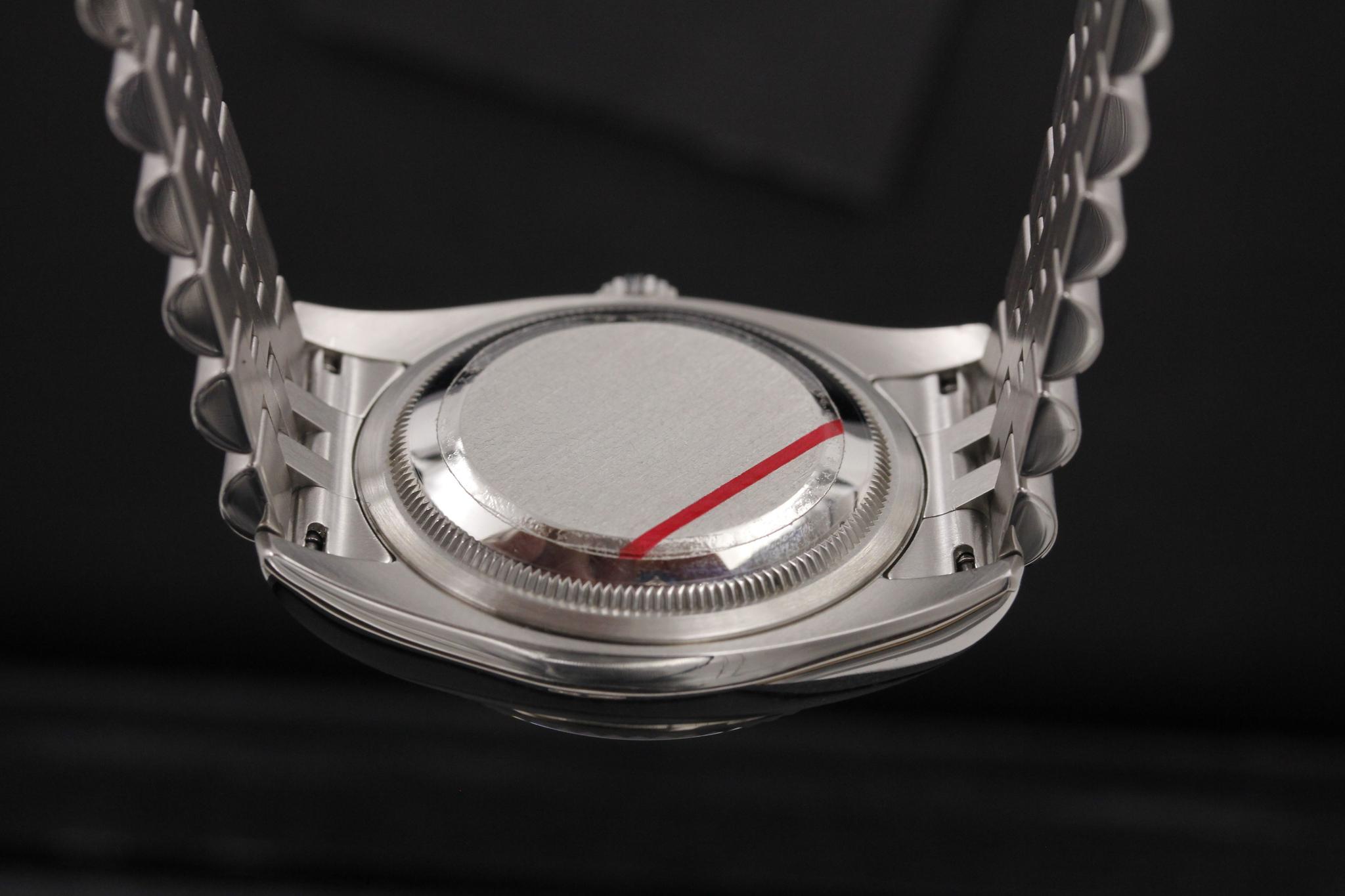Watch Image 7