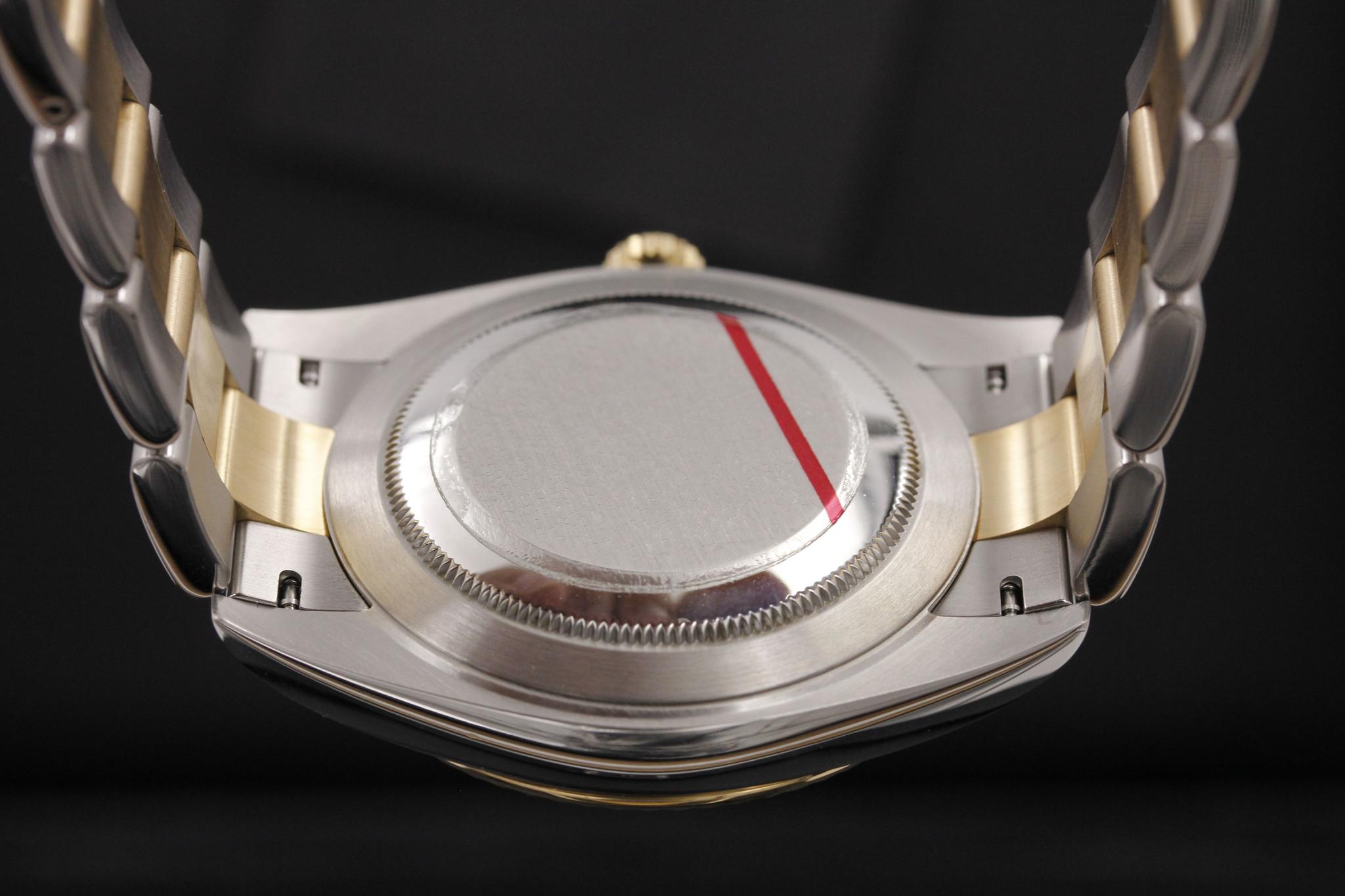 Watch Image 7