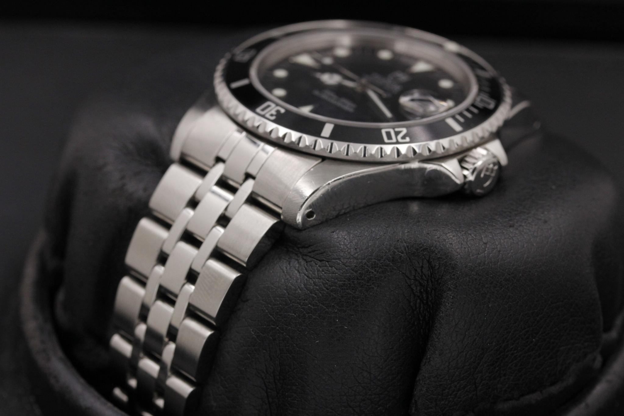Watch Image 2