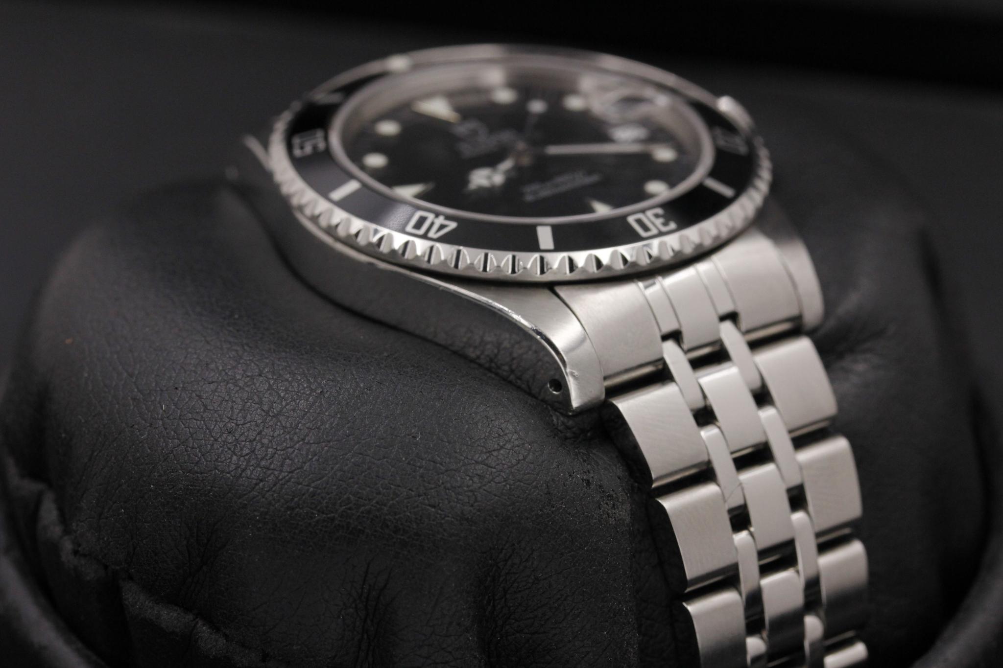Watch Image 6