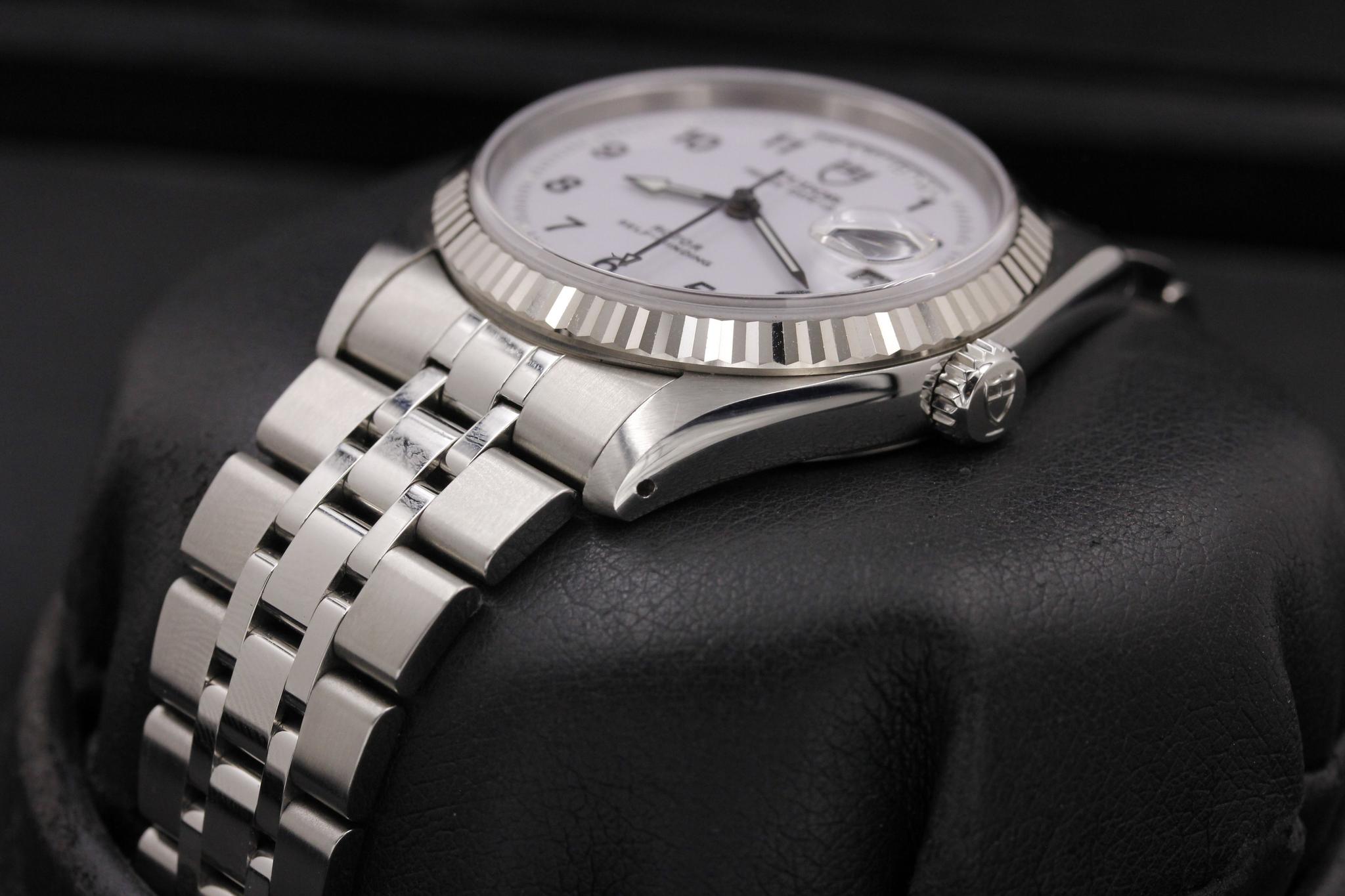 Watch Image 2