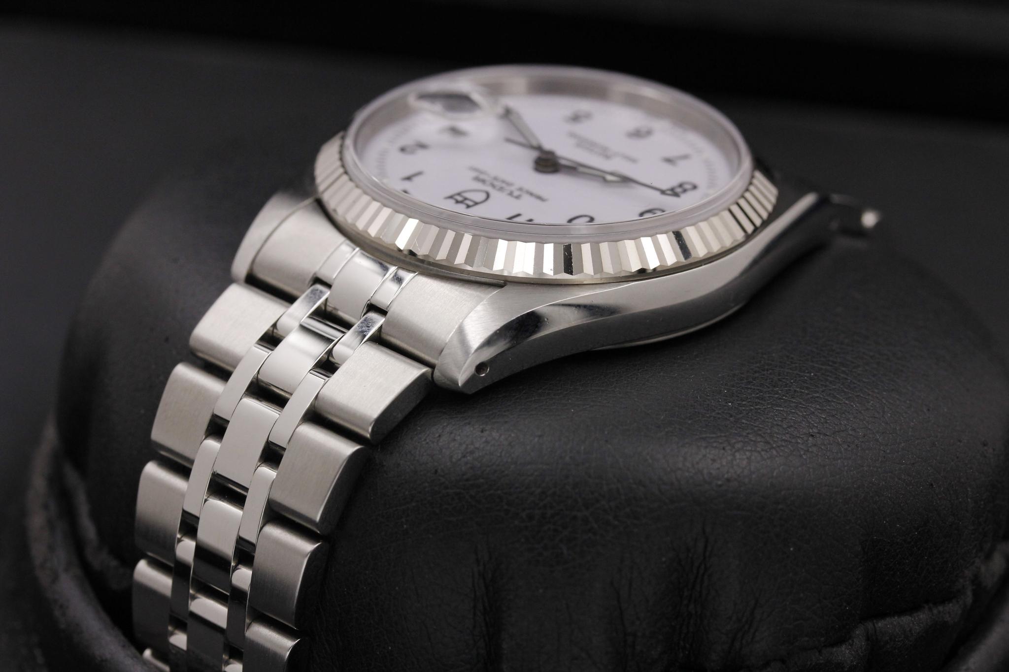 Watch Image 5