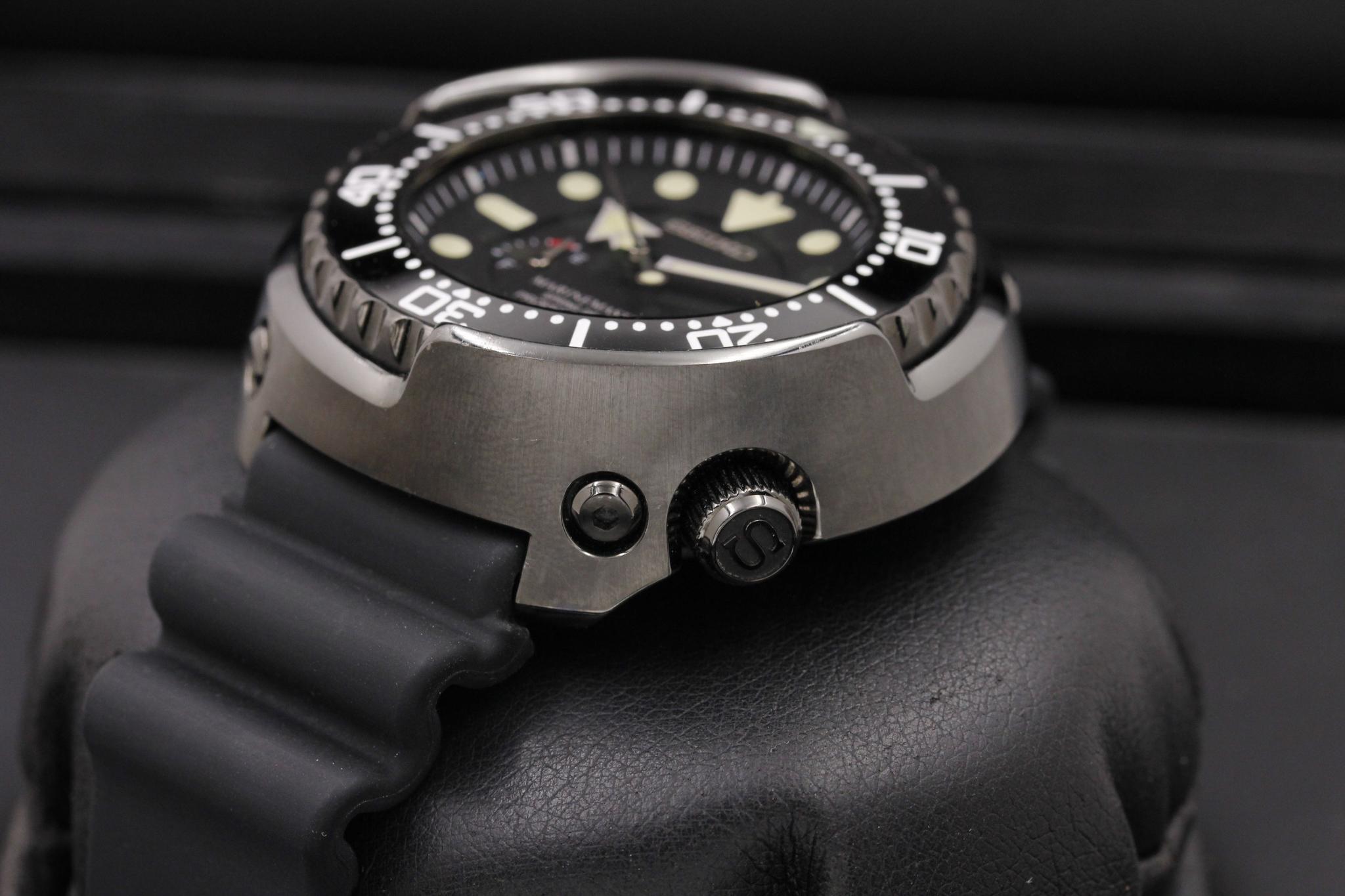 Watch Image 2