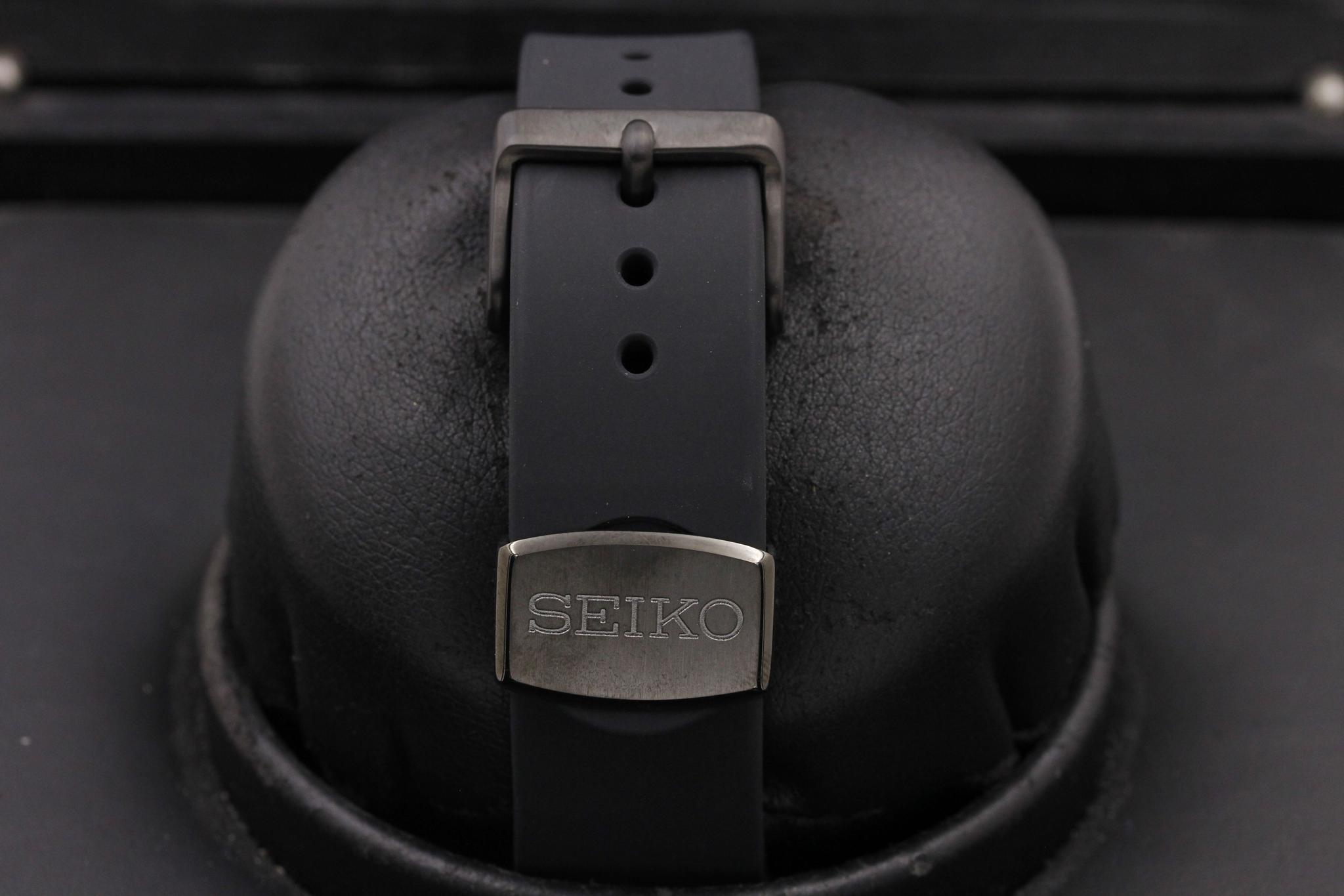 Watch Image 8