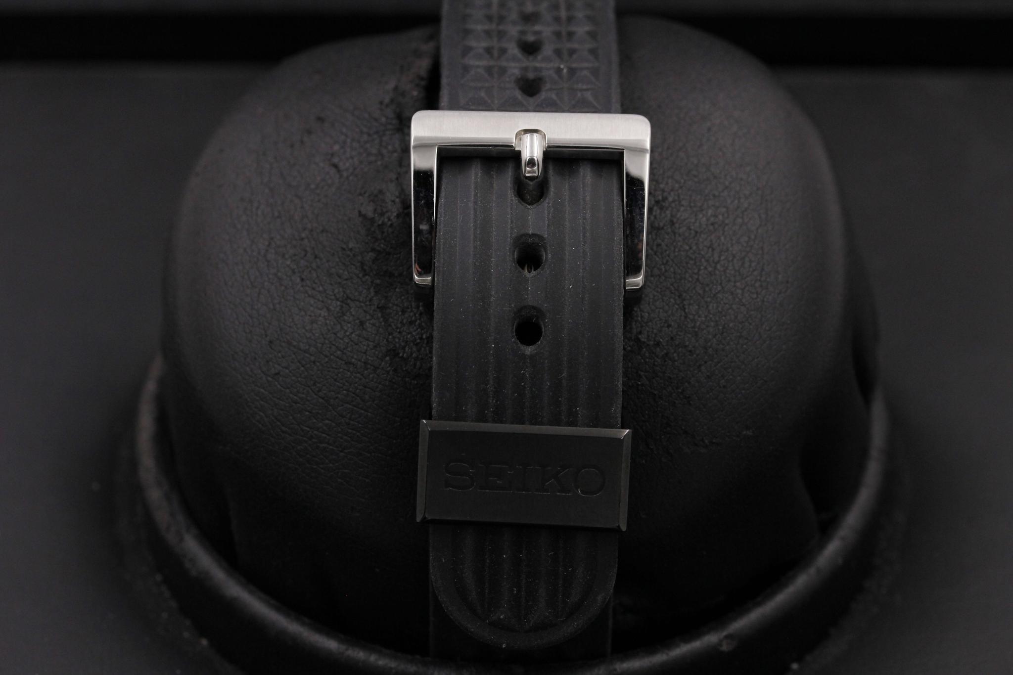 Watch Image 8