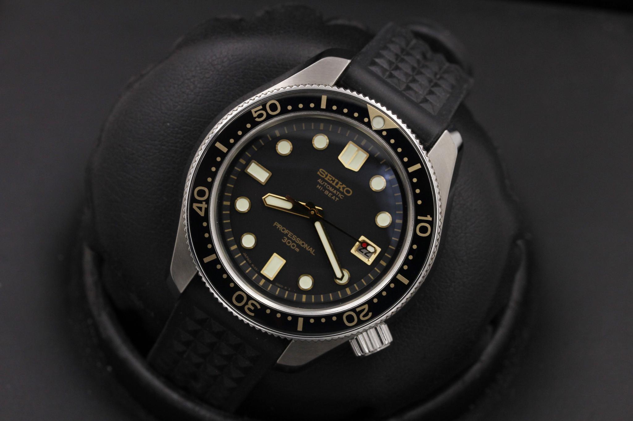 Watch Image 9