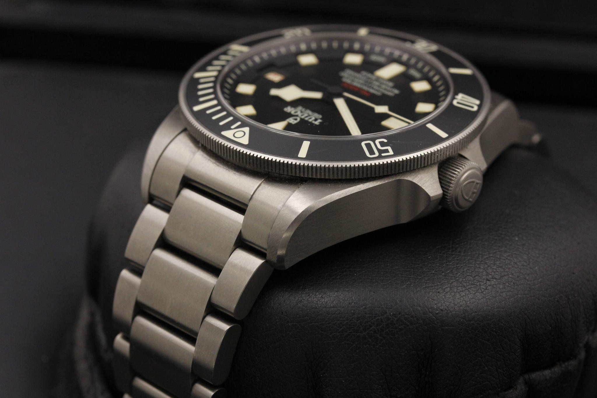 Watch Image 5