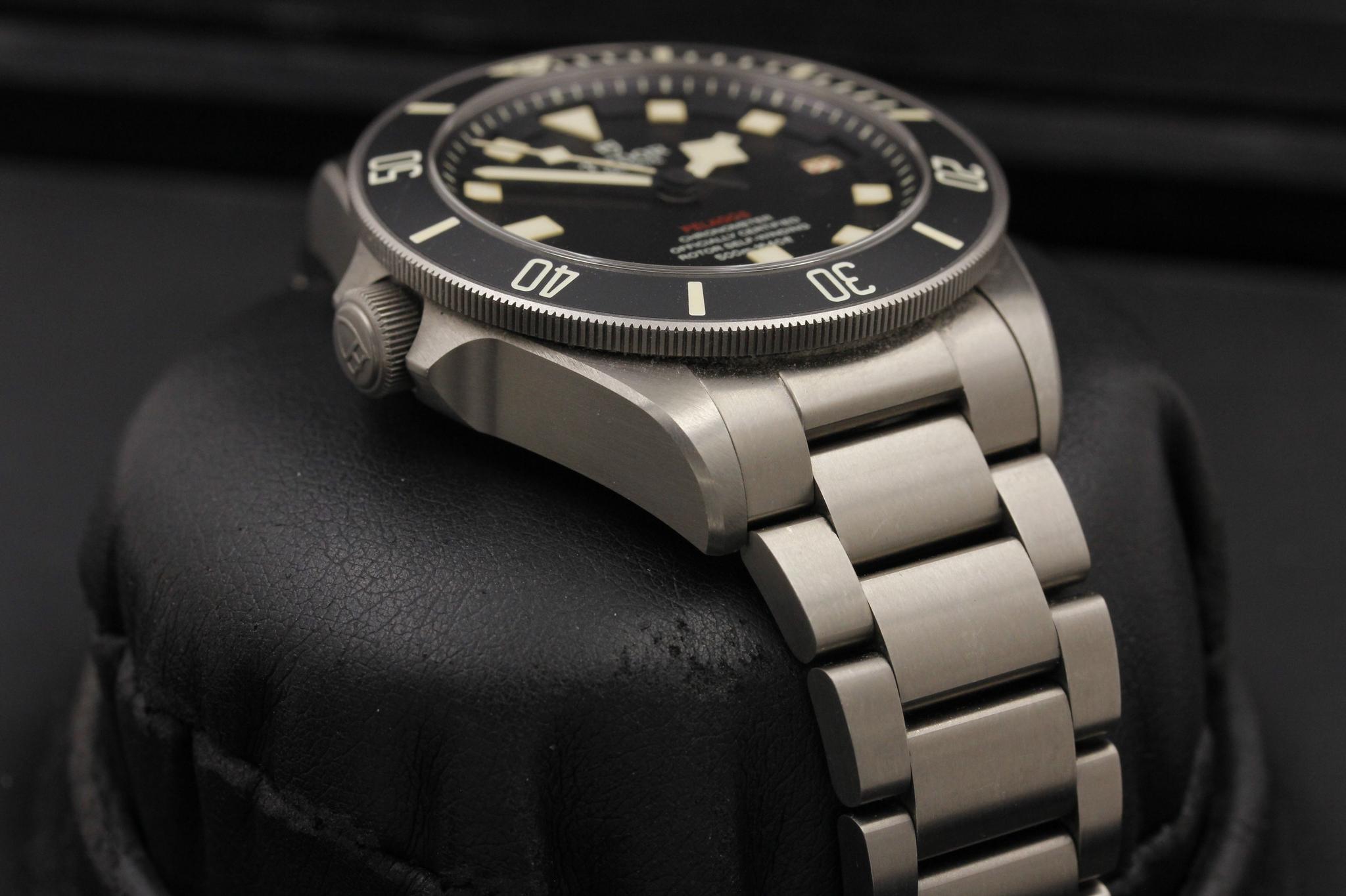 Watch Image 7