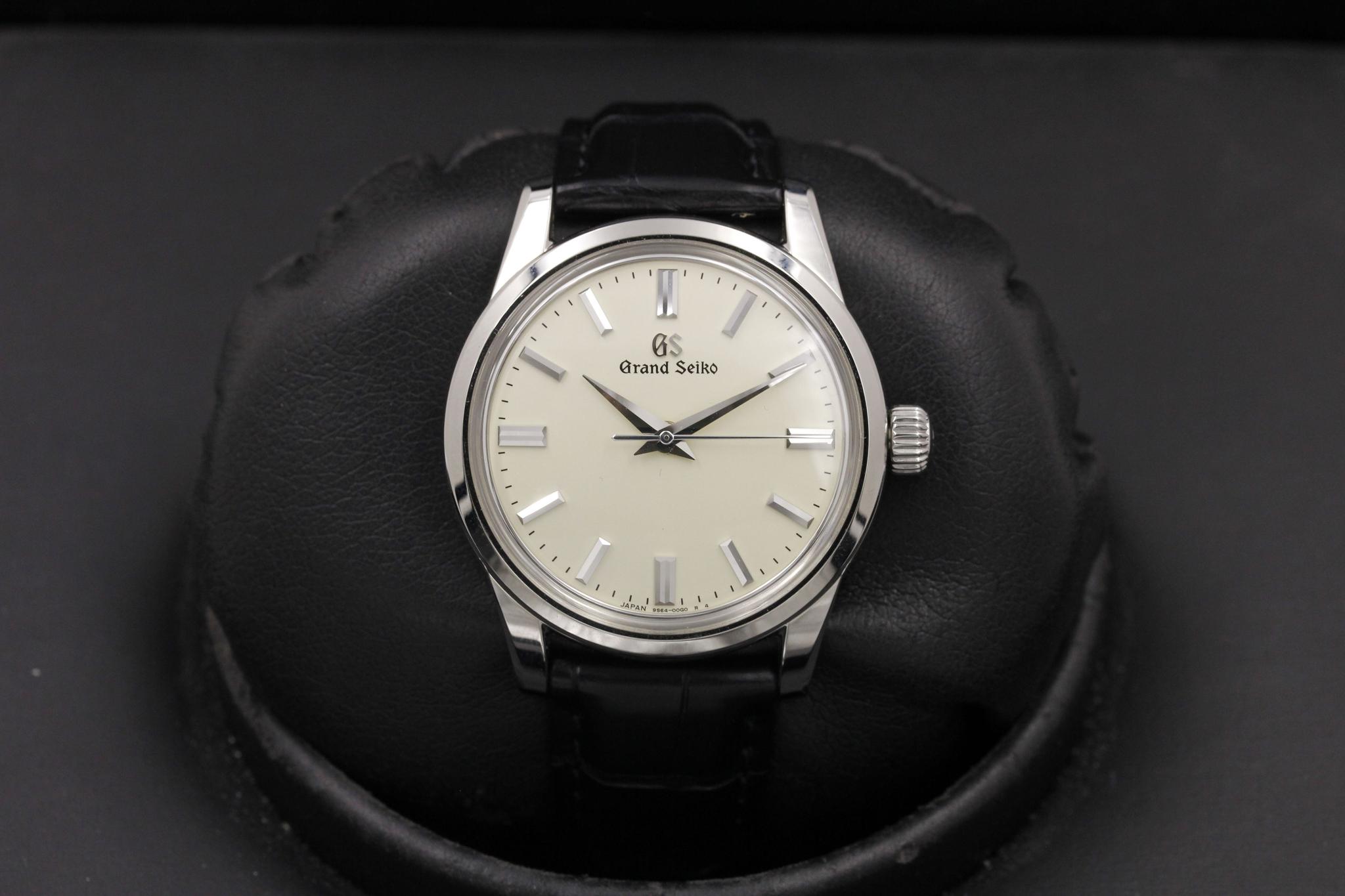 Watch Image 1