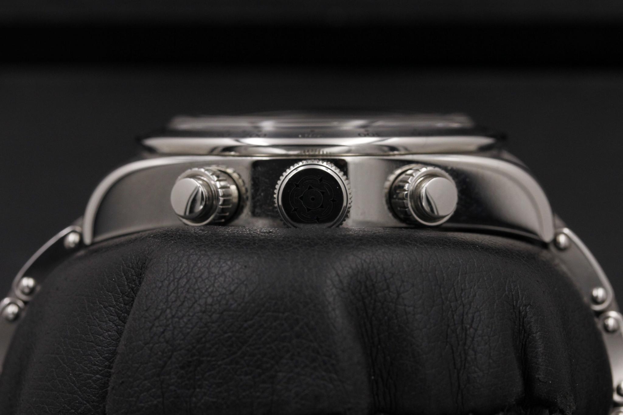 Watch Image 3