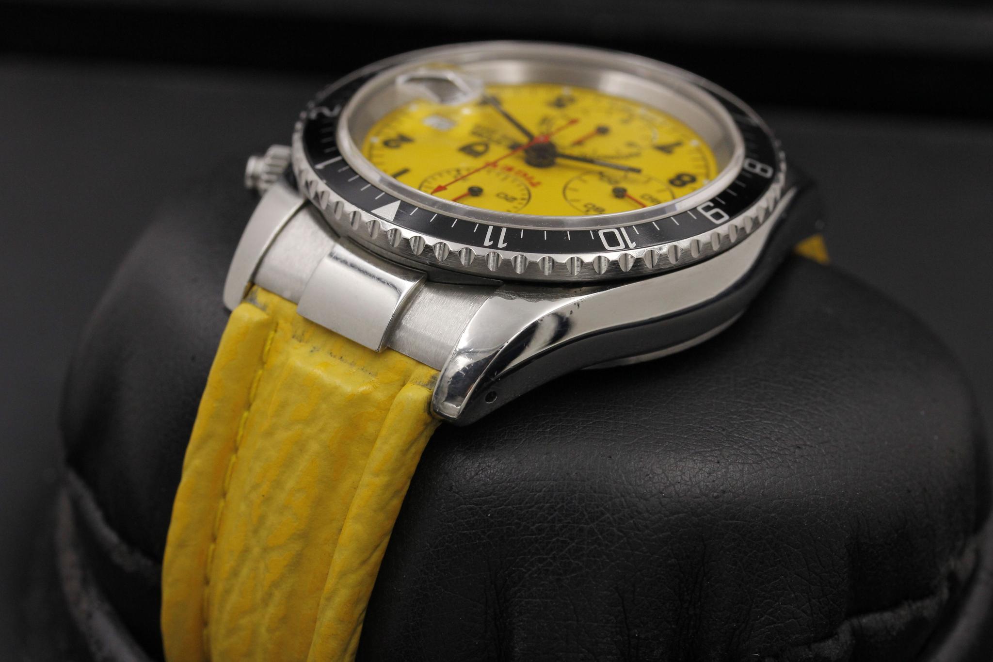 Watch Image 5