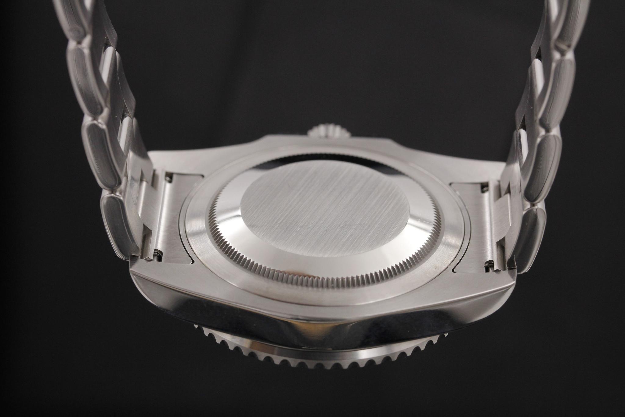 Watch Image 7