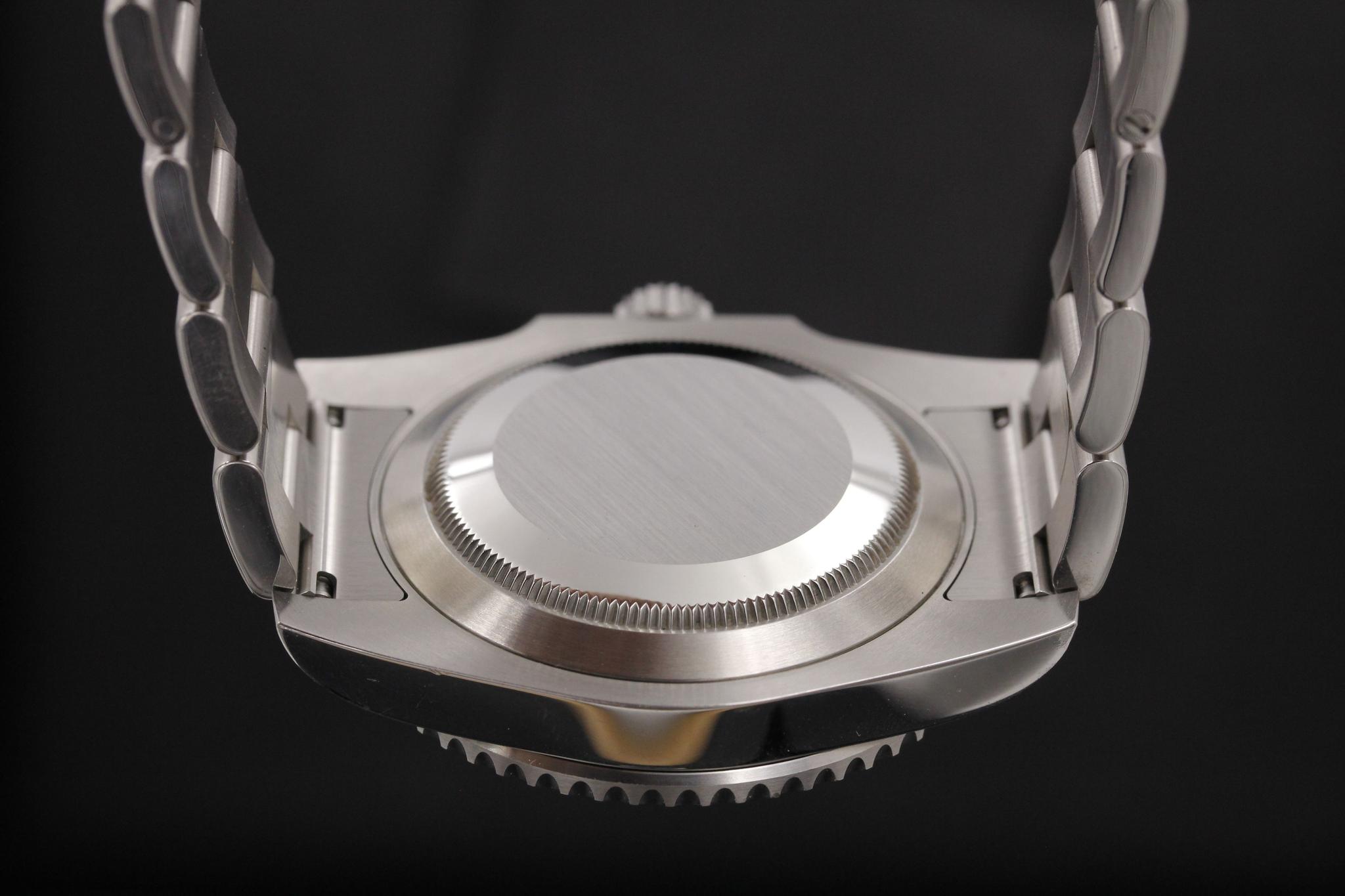 Watch Image 7